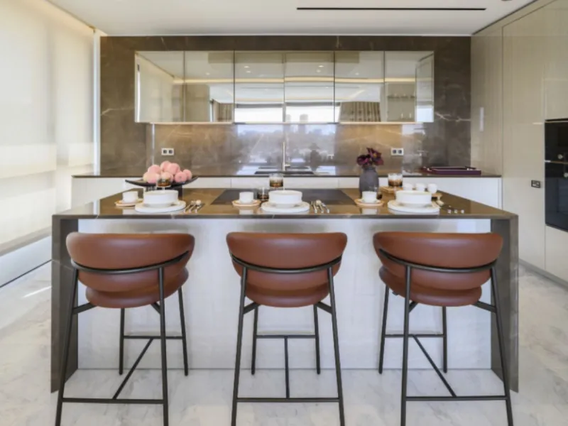 Apartment - Penthouse Duplex в продаже в Marbella, Málaga. В доме 4 спален и 6 ванных комнат. Площадь дома 425 м²