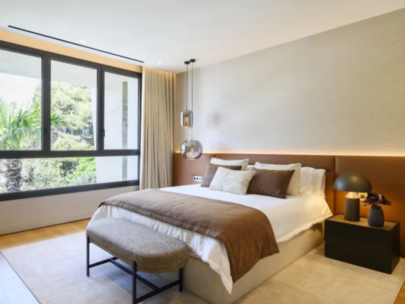 Apartment - Penthouse Duplex в продаже в Marbella, Málaga. В доме 4 спален и 6 ванных комнат. Площадь дома 425 м²