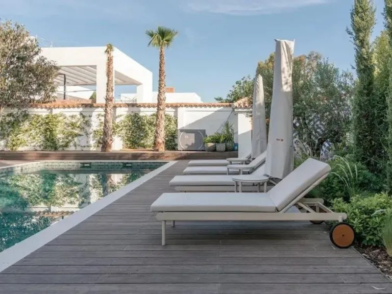 House - Detached Villa в продаже в Marbella, Málaga. В доме 5 спален и 5 ванных комнат. Площадь дома 300 м². Площадь участка 1500 м²