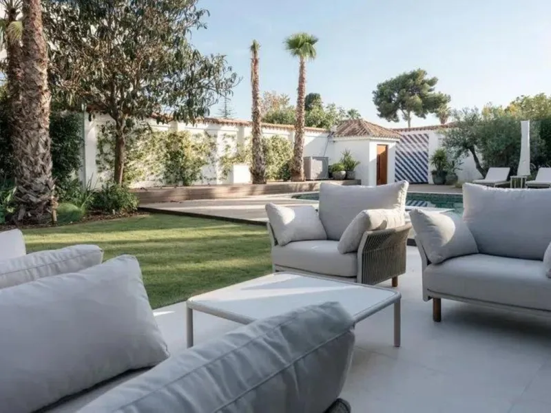House - Detached Villa в продаже в Marbella, Málaga. В доме 5 спален и 5 ванных комнат. Площадь дома 300 м². Площадь участка 1500 м²