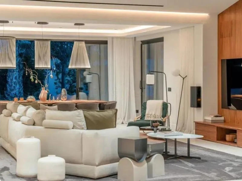 House - Detached Villa в продаже в Marbella, Málaga. В доме 5 спален и 5 ванных комнат. Площадь дома 300 м². Площадь участка 1500 м²