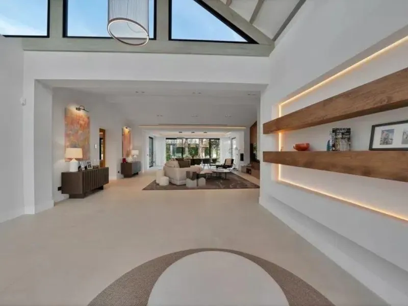House - Detached Villa в продаже в Marbella, Málaga. В доме 5 спален и 5 ванных комнат. Площадь дома 300 м². Площадь участка 1500 м²