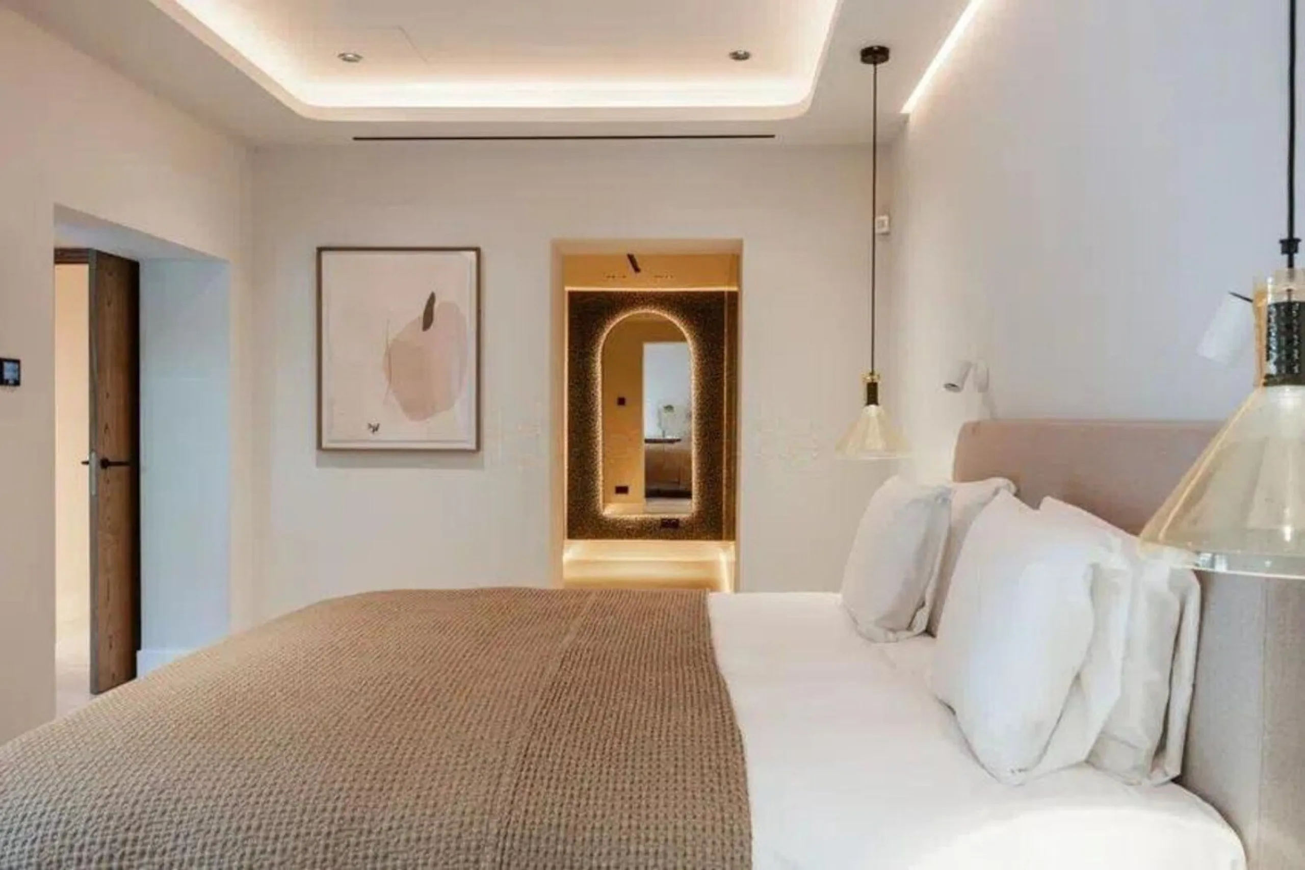 House - Detached Villa в продаже в Marbella, Málaga. В доме 5 спален и 5 ванных комнат. Площадь дома 300 м². Площадь участка 1500 м²