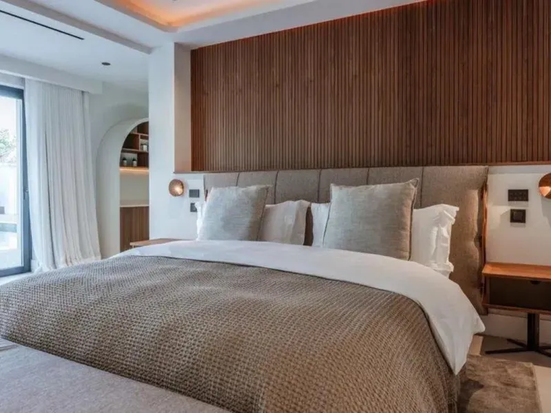 House - Detached Villa в продаже в Marbella, Málaga. В доме 5 спален и 5 ванных комнат. Площадь дома 300 м². Площадь участка 1500 м²