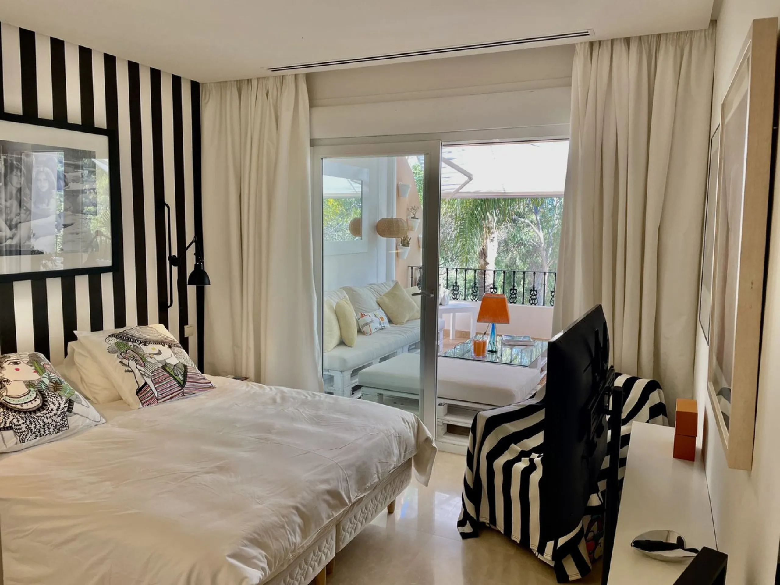 Traumwohnung in Nueva Andalucia: Privatsphäre, Komfort und Ruhe