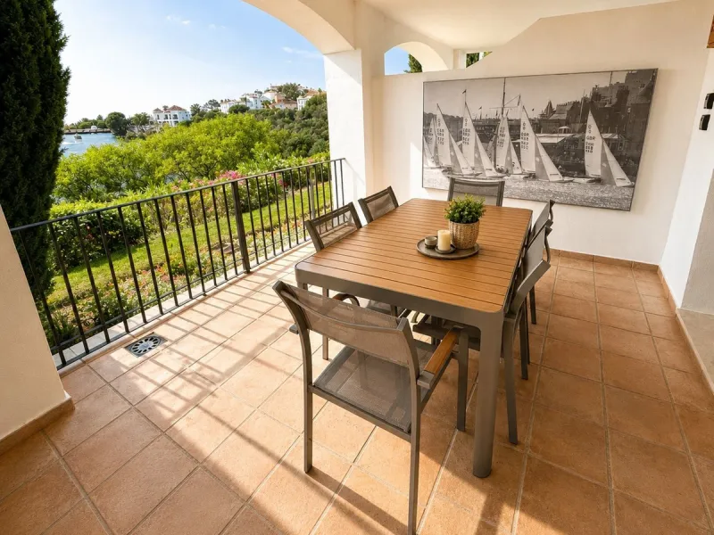 Spacious Ground Floor Apartment with Mountain & Sea Views in Gated La Quinta Urbanization