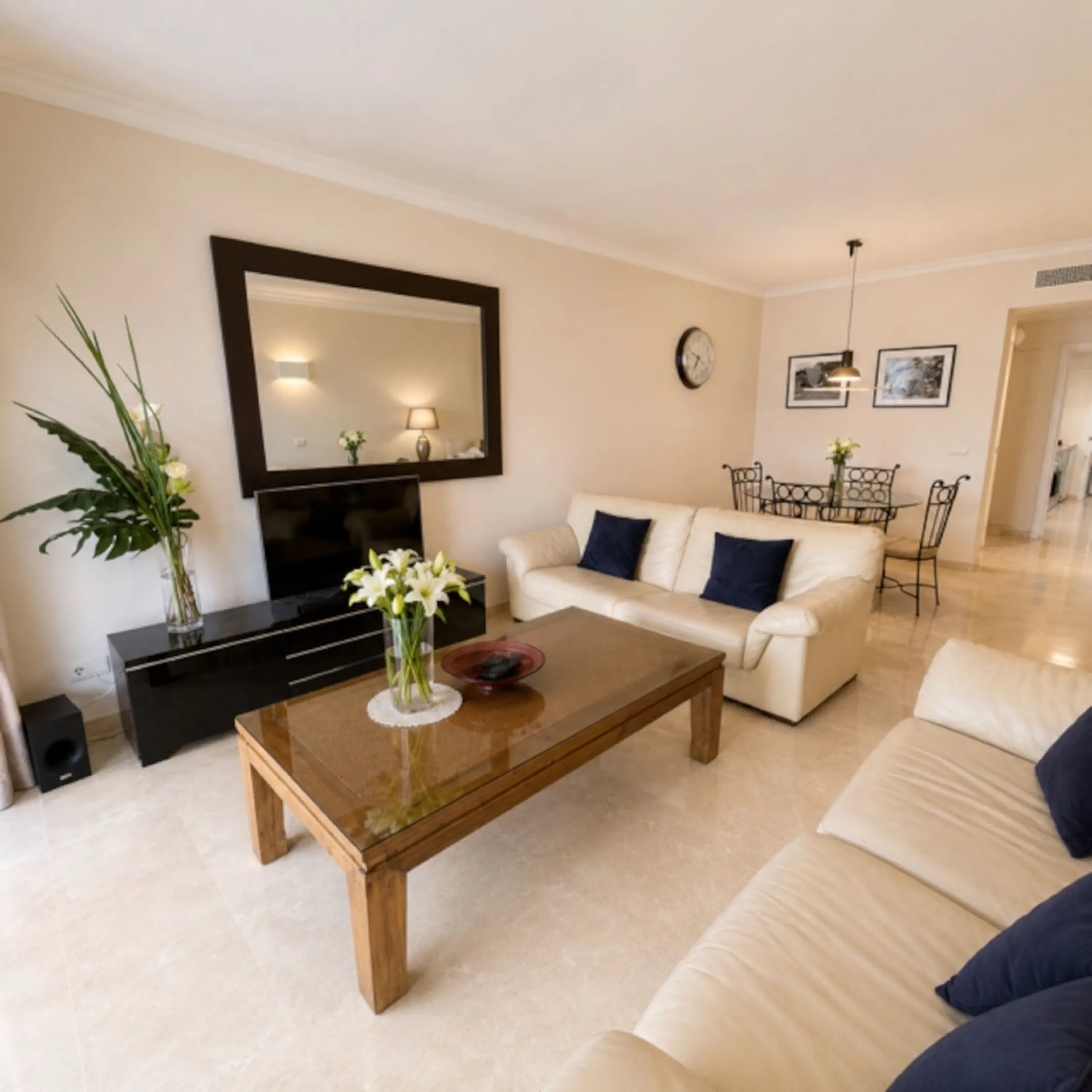 Spacious Ground Floor Apartment with Mountain & Sea Views in Gated La Quinta Urbanization