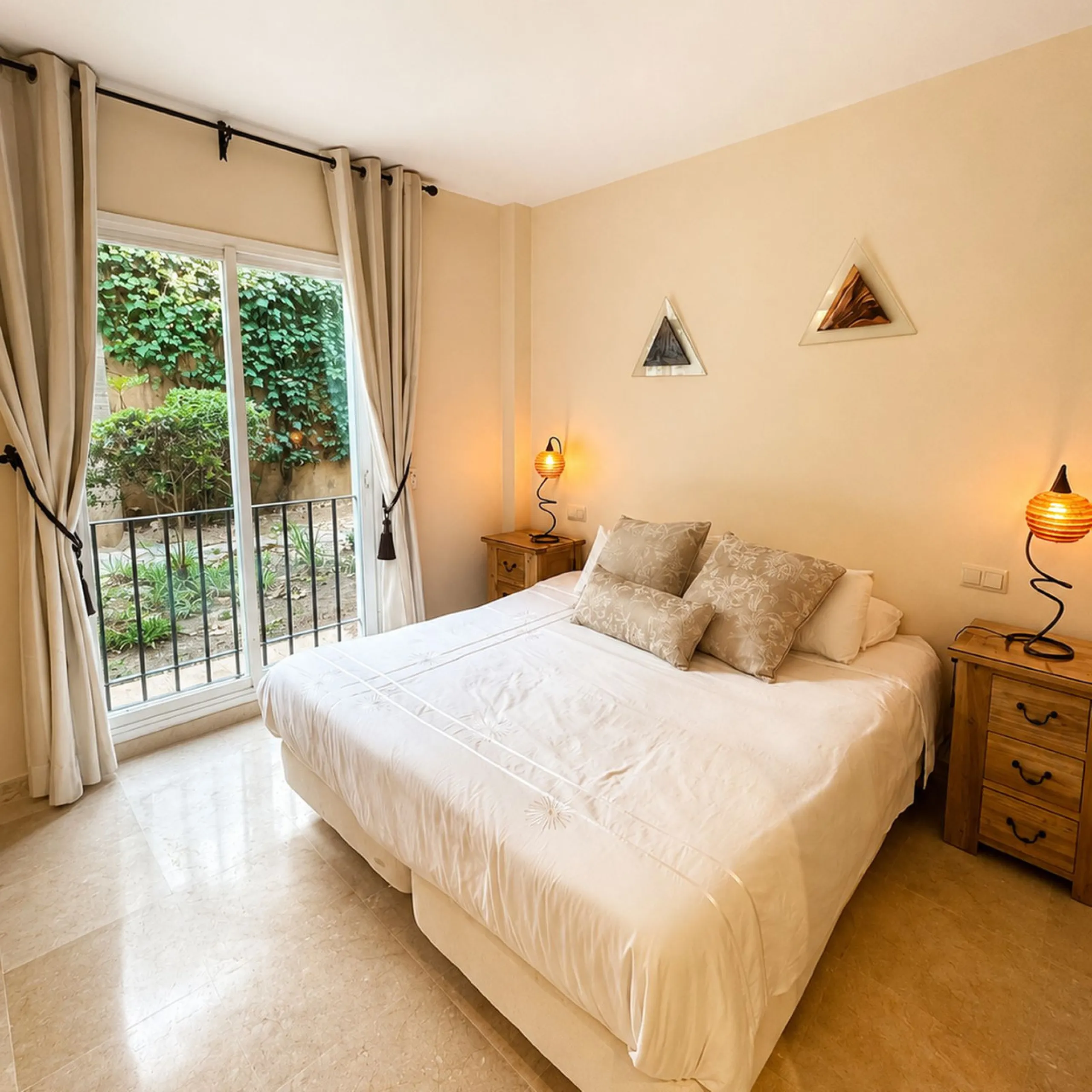 Spacious Ground Floor Apartment with Mountain & Sea Views in Gated La Quinta Urbanization