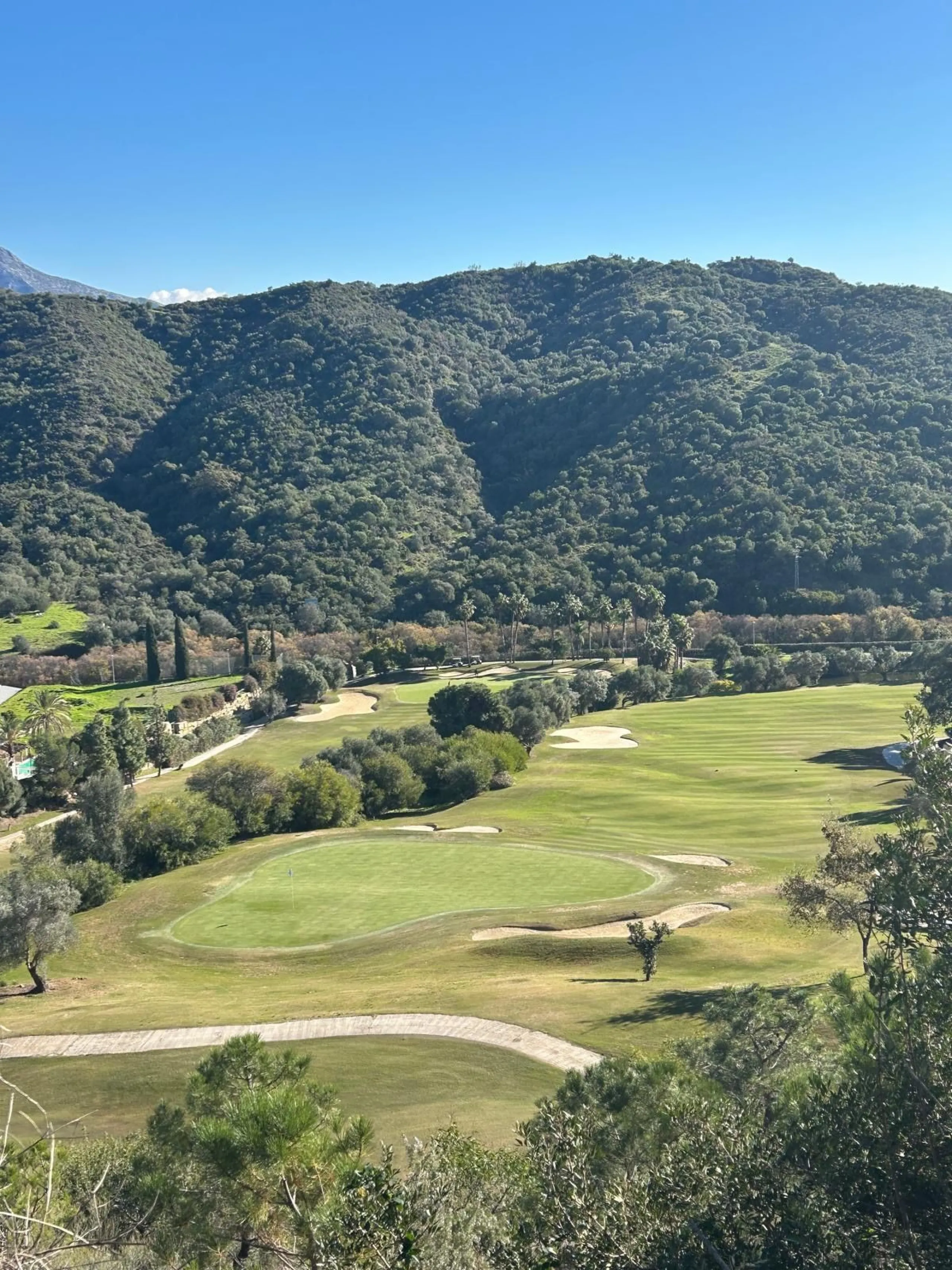 Spacious Ground Floor Apartment with Mountain & Sea Views in Gated La Quinta Urbanization