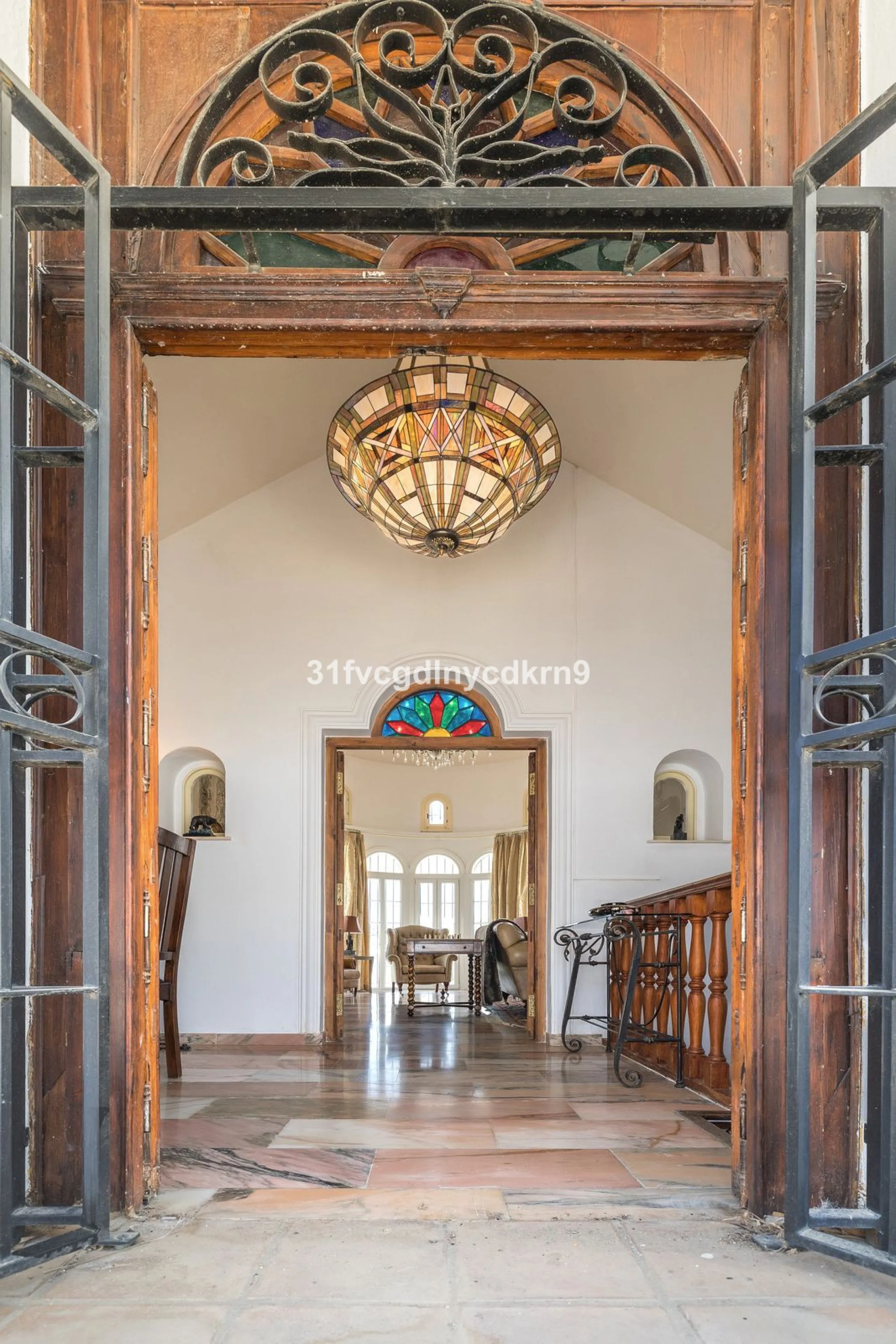 **Discover this Charming Villa in Valle Romano, Estepona** with tourist license