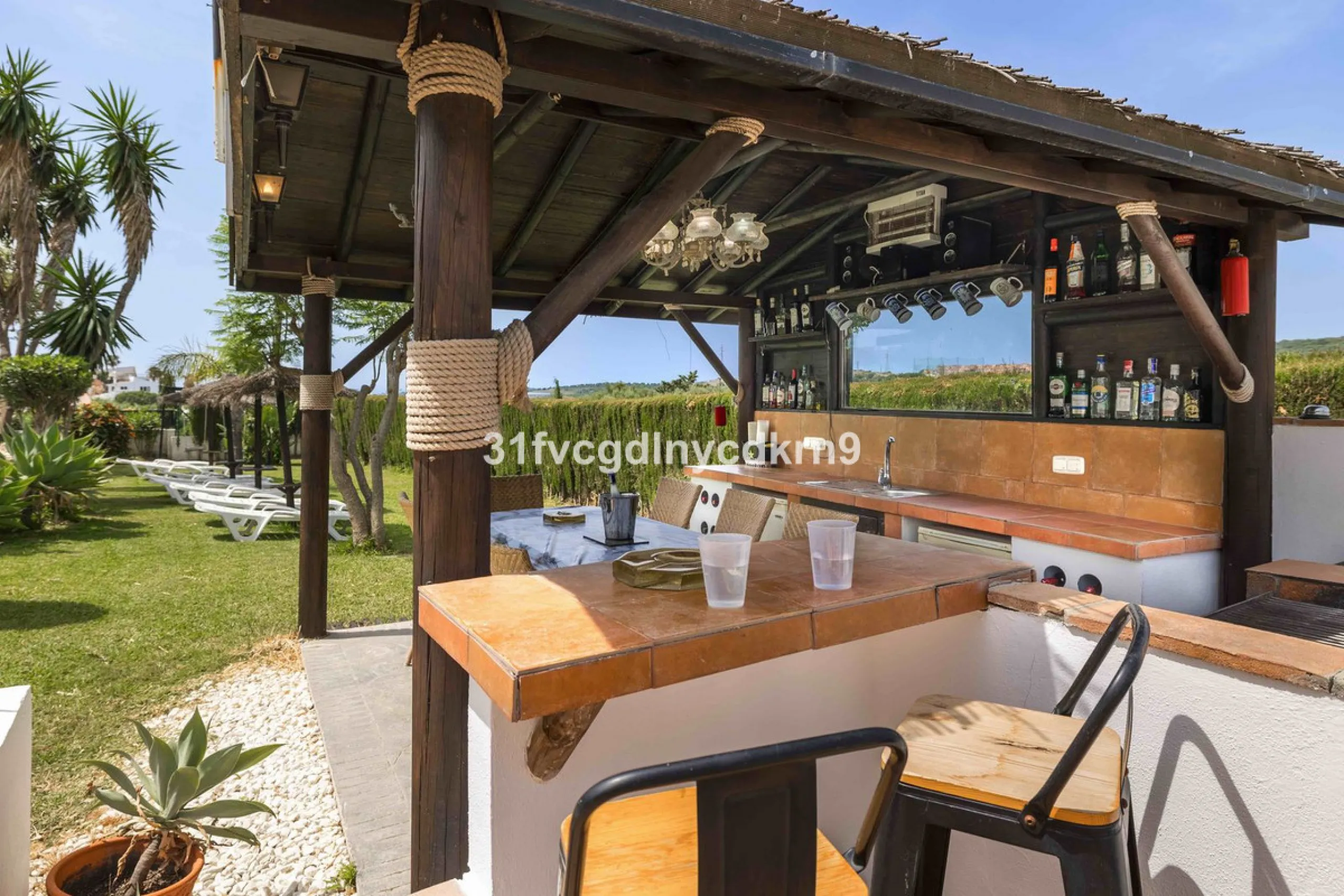 **Discover this Charming Villa in Valle Romano, Estepona** with tourist license