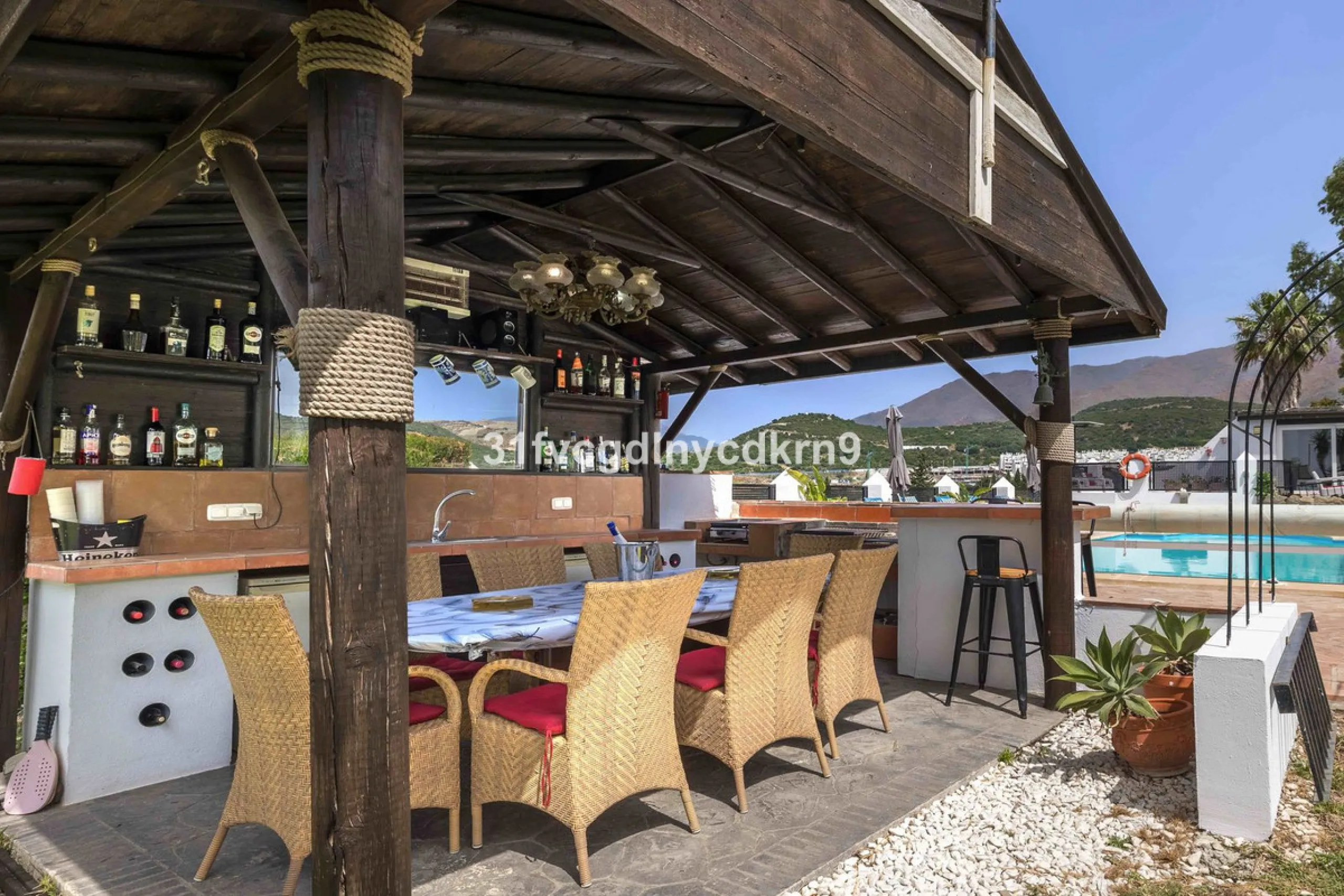**Discover this Charming Villa in Valle Romano, Estepona** with tourist license