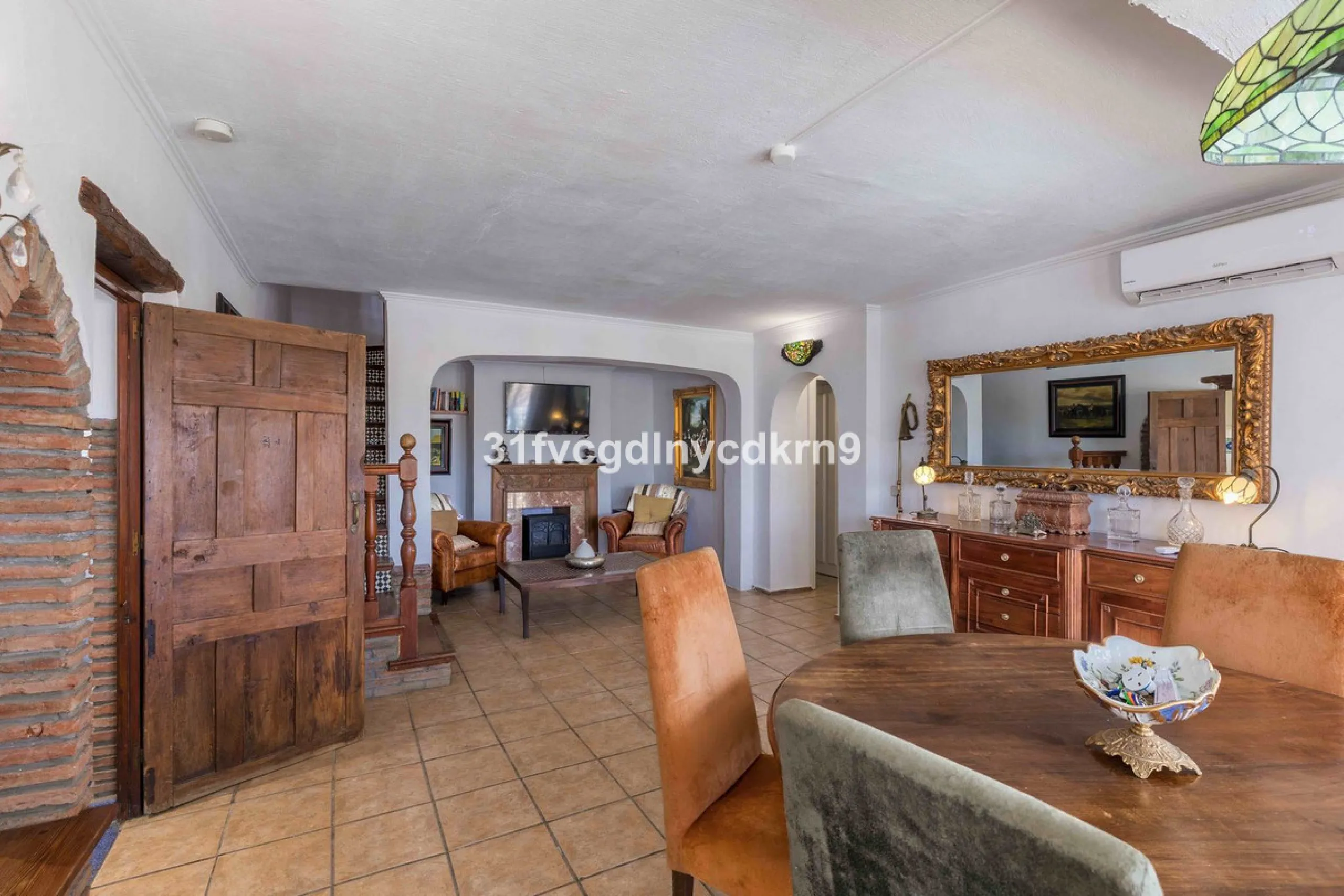 **Discover this Charming Villa in Valle Romano, Estepona** with tourist license