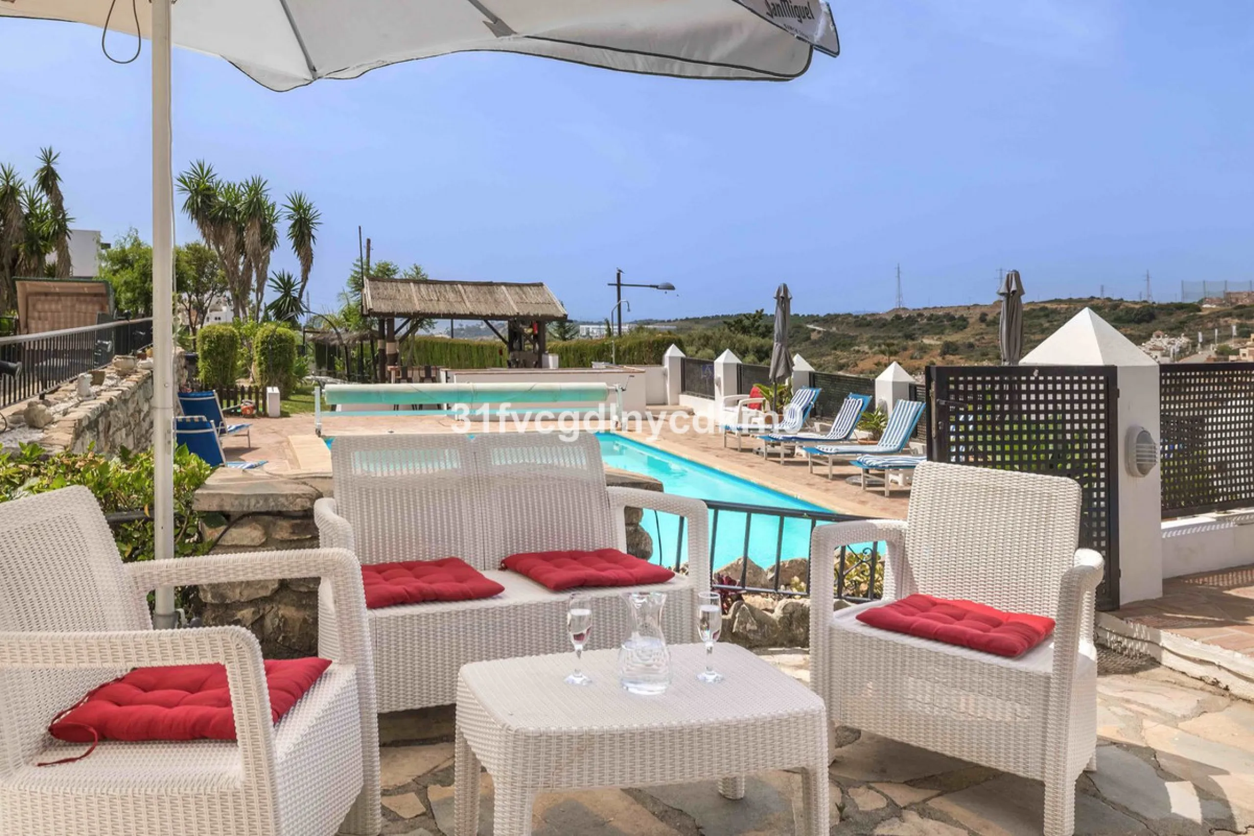**Discover this Charming Villa in Valle Romano, Estepona** with tourist license