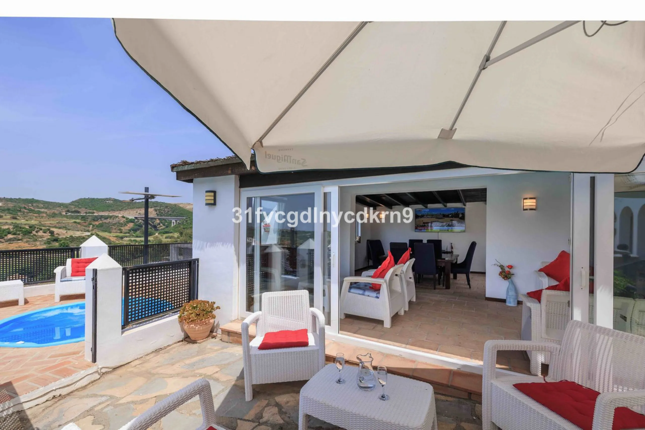 **Discover this Charming Villa in Valle Romano, Estepona** with tourist license