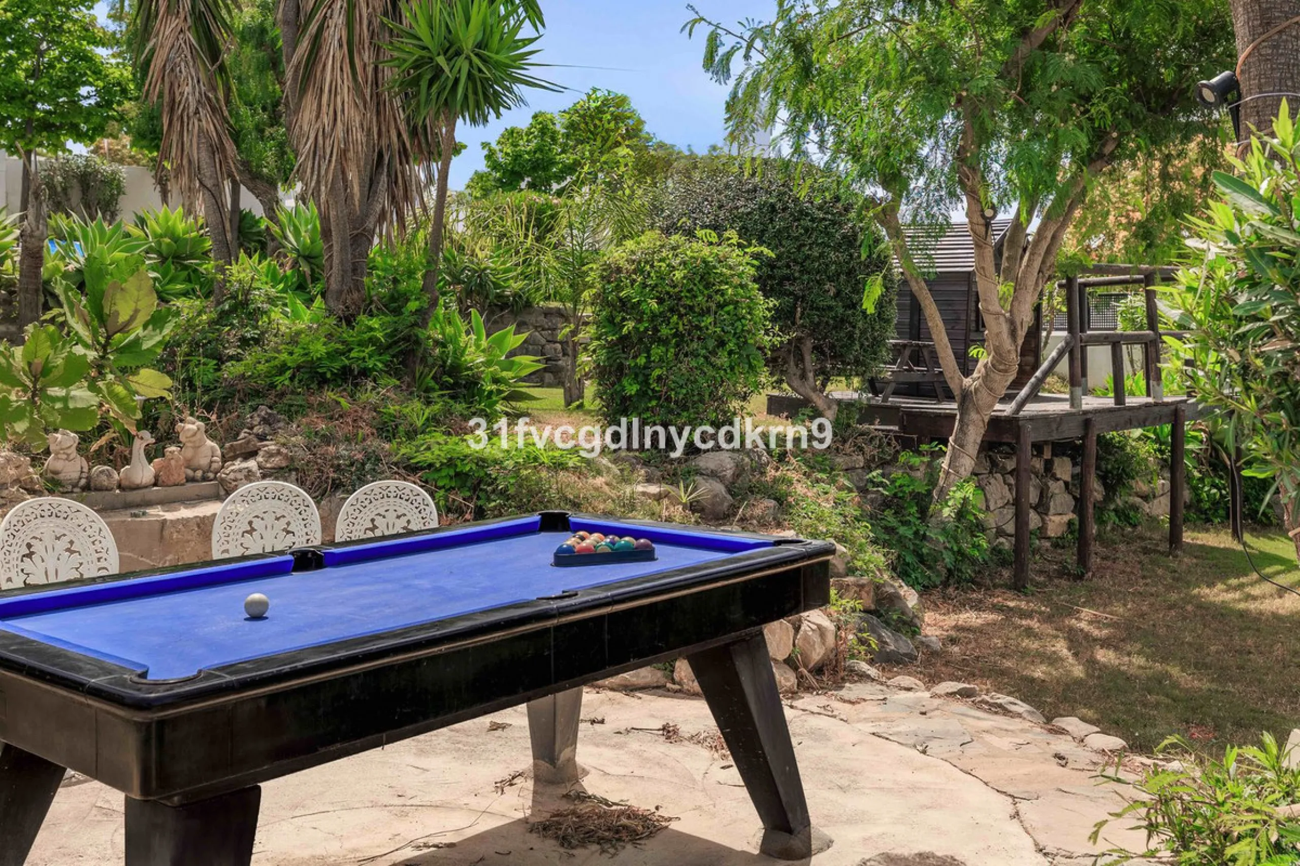 **Discover this Charming Villa in Valle Romano, Estepona** with tourist license