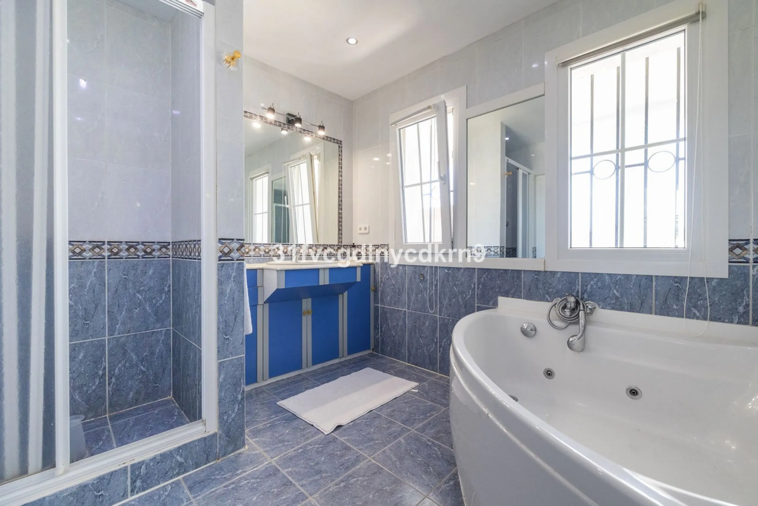 **Discover this Charming Villa in Valle Romano, Estepona** with tourist license