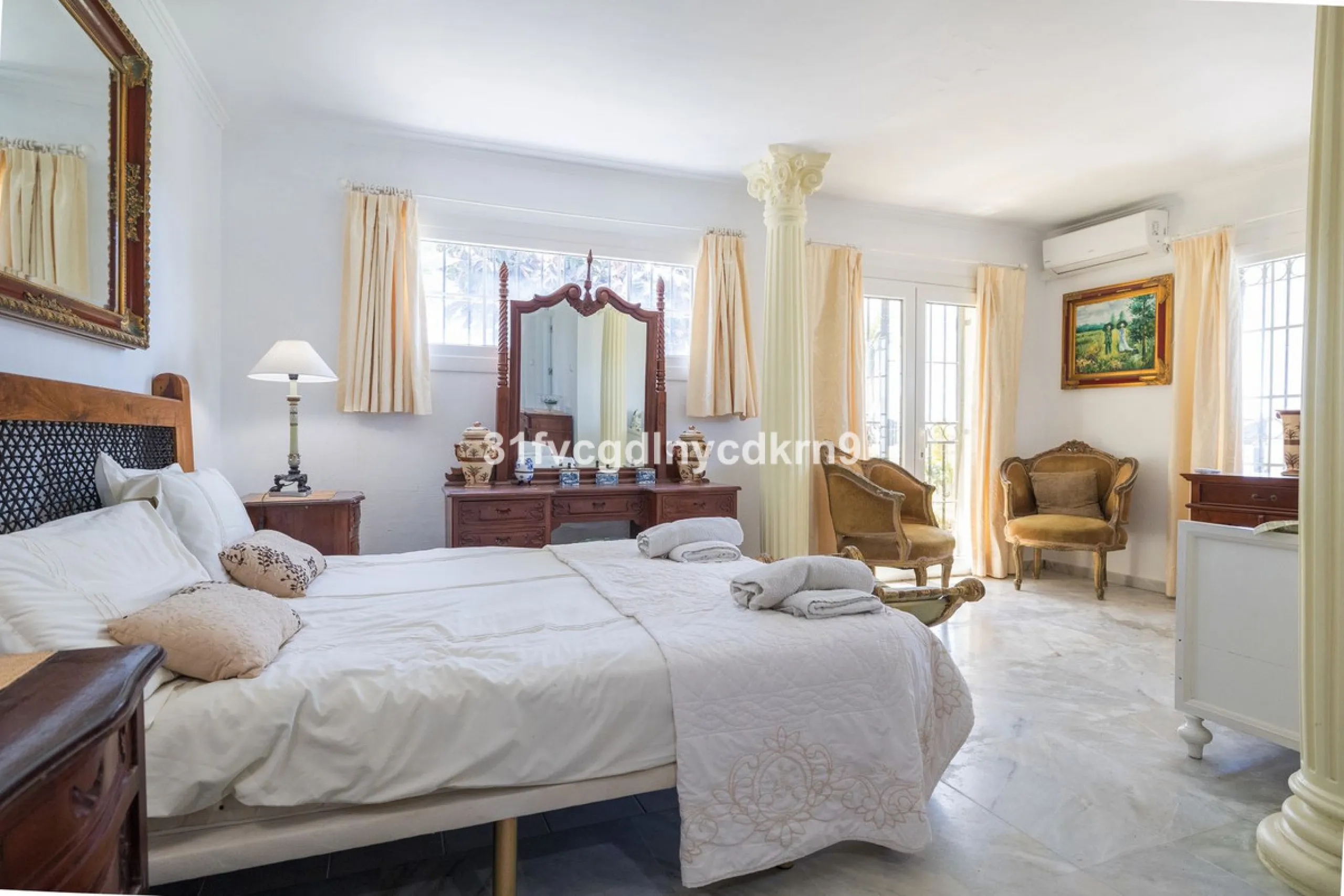 **Discover this Charming Villa in Valle Romano, Estepona** with tourist license
