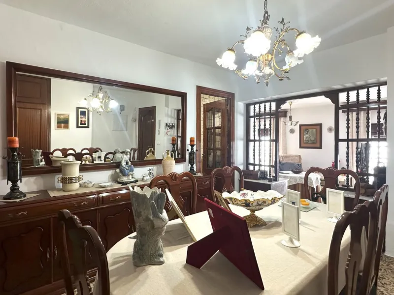 OPPORTUNITY! 4-bedroom house in Mijas Pueblo
