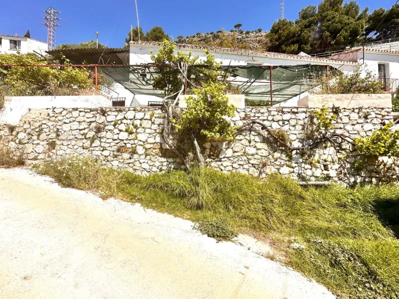 OPPORTUNITY! 4-bedroom house in Mijas Pueblo
