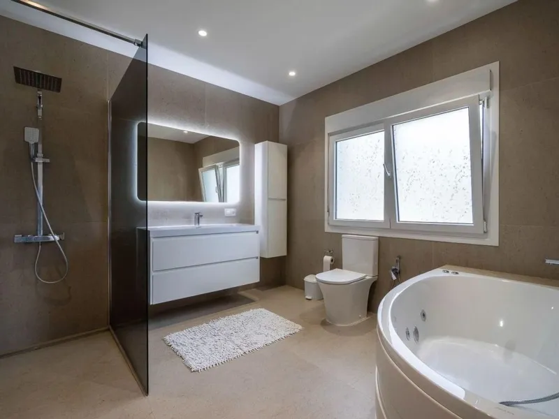 Spacious villa with sea views in Lloret de Mar, Costa Brava