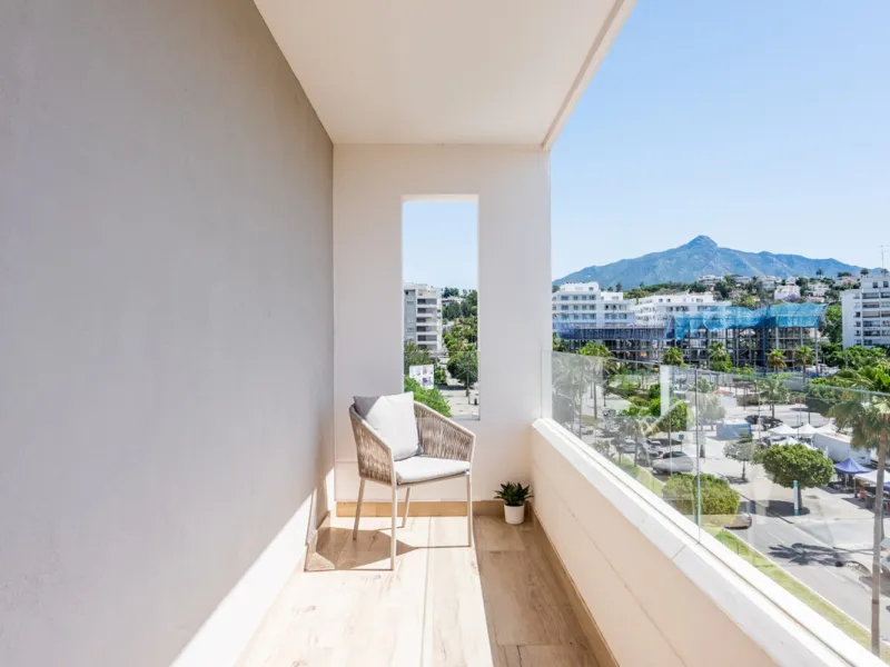 This brand new, never-before-occupied apartment is situated in the prestigious area of Nueva Andalucia, Marbella, Malaga, embodying both luxury and convenience on the renowned Costa Del Sol. Offering three bedrooms and two bathrooms, including an en-suite