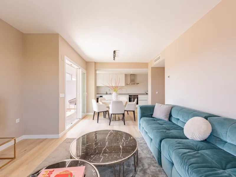 This brand new, never-before-occupied apartment is situated in the prestigious area of Nueva Andalucia, Marbella, Malaga, embodying both luxury and convenience on the renowned Costa Del Sol. Offering three bedrooms and two bathrooms, including an en-suite