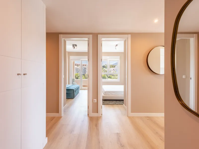 This brand new, never-before-occupied apartment is situated in the prestigious area of Nueva Andalucia, Marbella, Malaga, embodying both luxury and convenience on the renowned Costa Del Sol. Offering three bedrooms and two bathrooms, including an en-suite