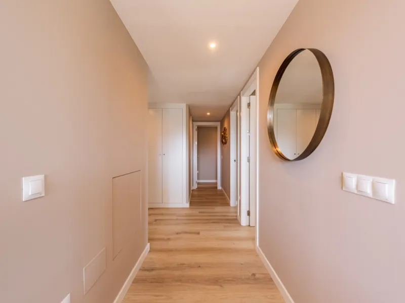 This brand new, never-before-occupied apartment is situated in the prestigious area of Nueva Andalucia, Marbella, Malaga, embodying both luxury and convenience on the renowned Costa Del Sol. Offering three bedrooms and two bathrooms, including an en-suite