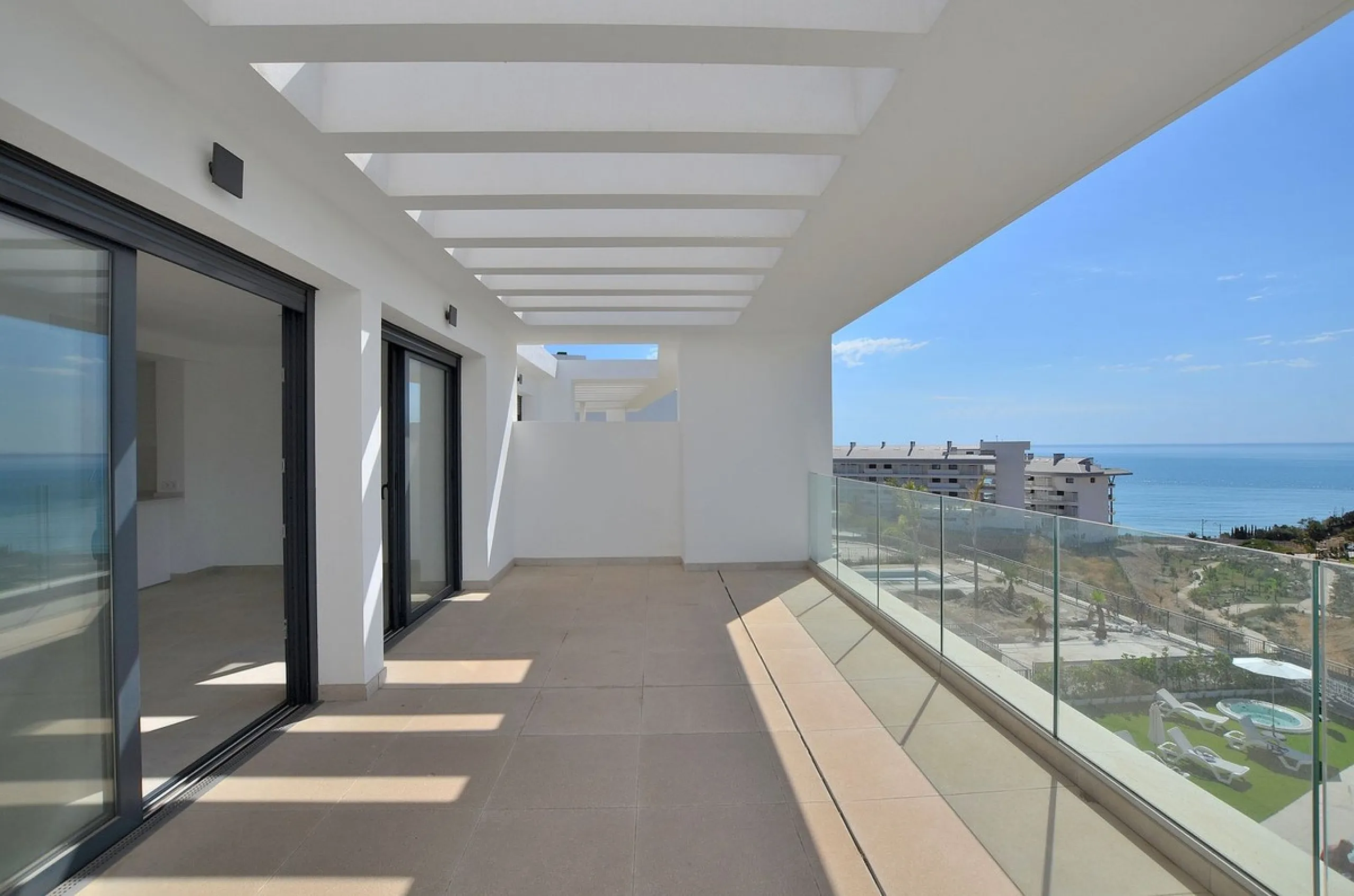 BRAND NEW PENTHOUSE with stunning SEA VIEWS in Higuerón!