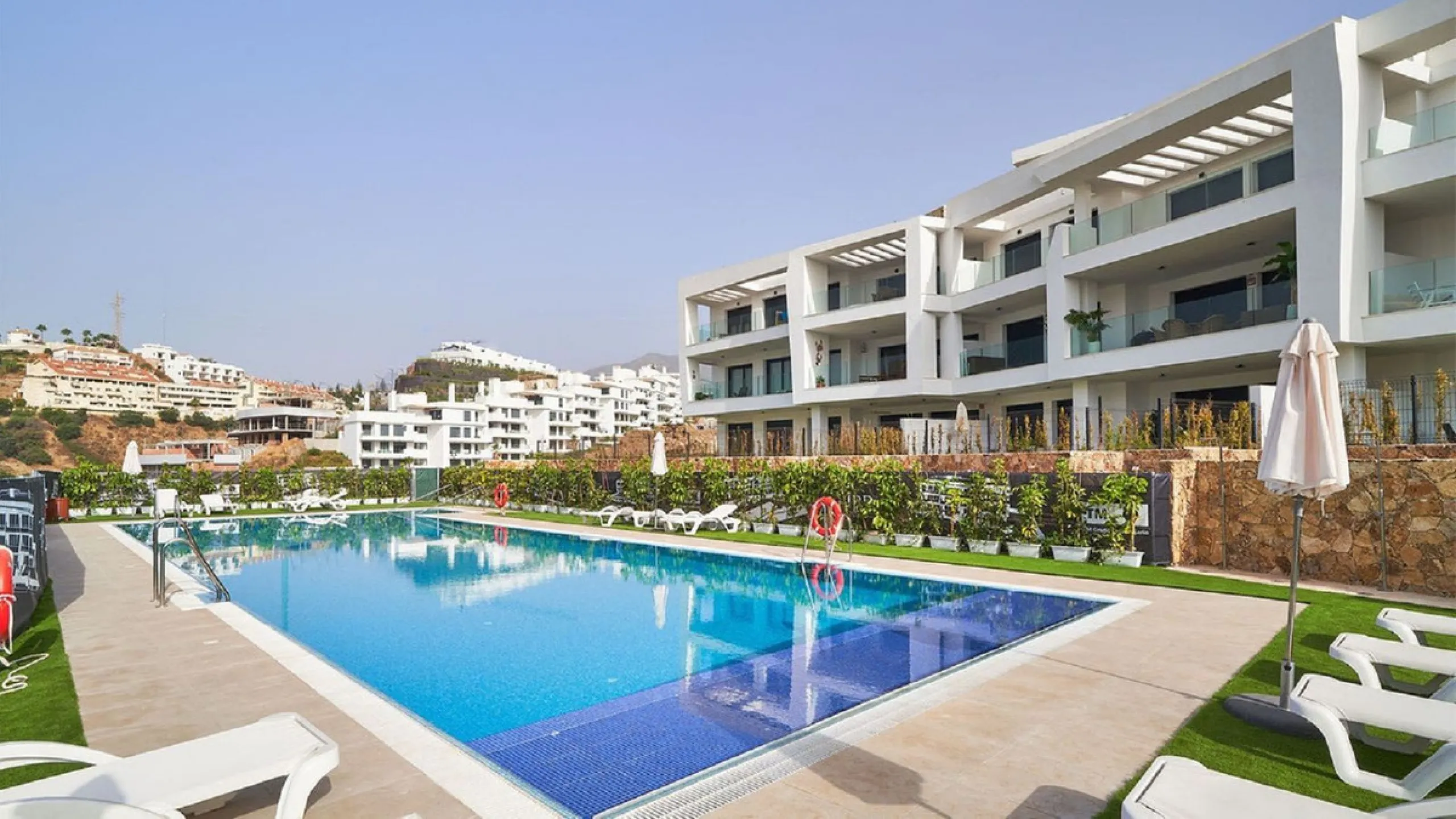 BRAND NEW PENTHOUSE with stunning SEA VIEWS in Higuerón!