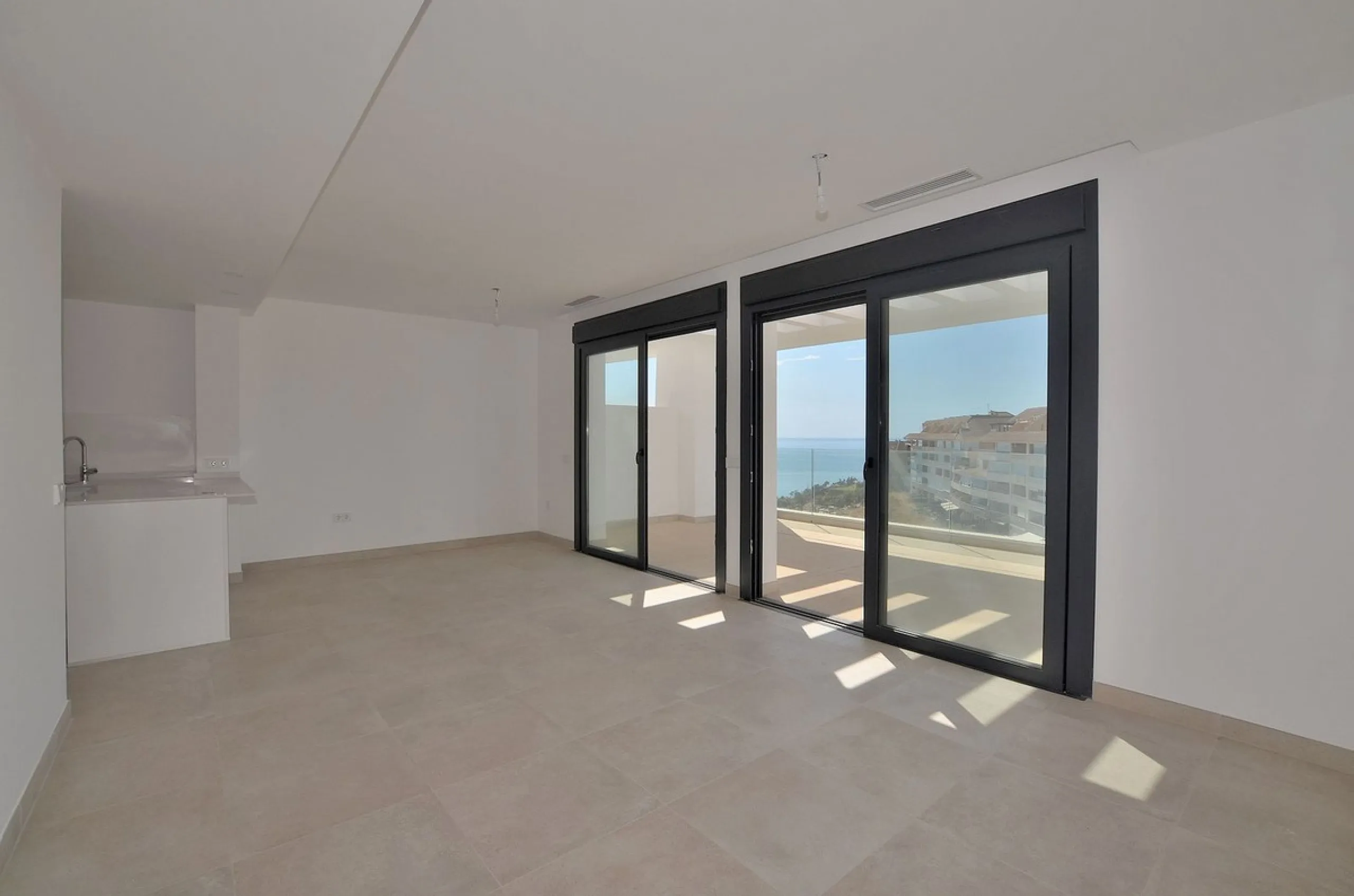 BRAND NEW PENTHOUSE with stunning SEA VIEWS in Higuerón!