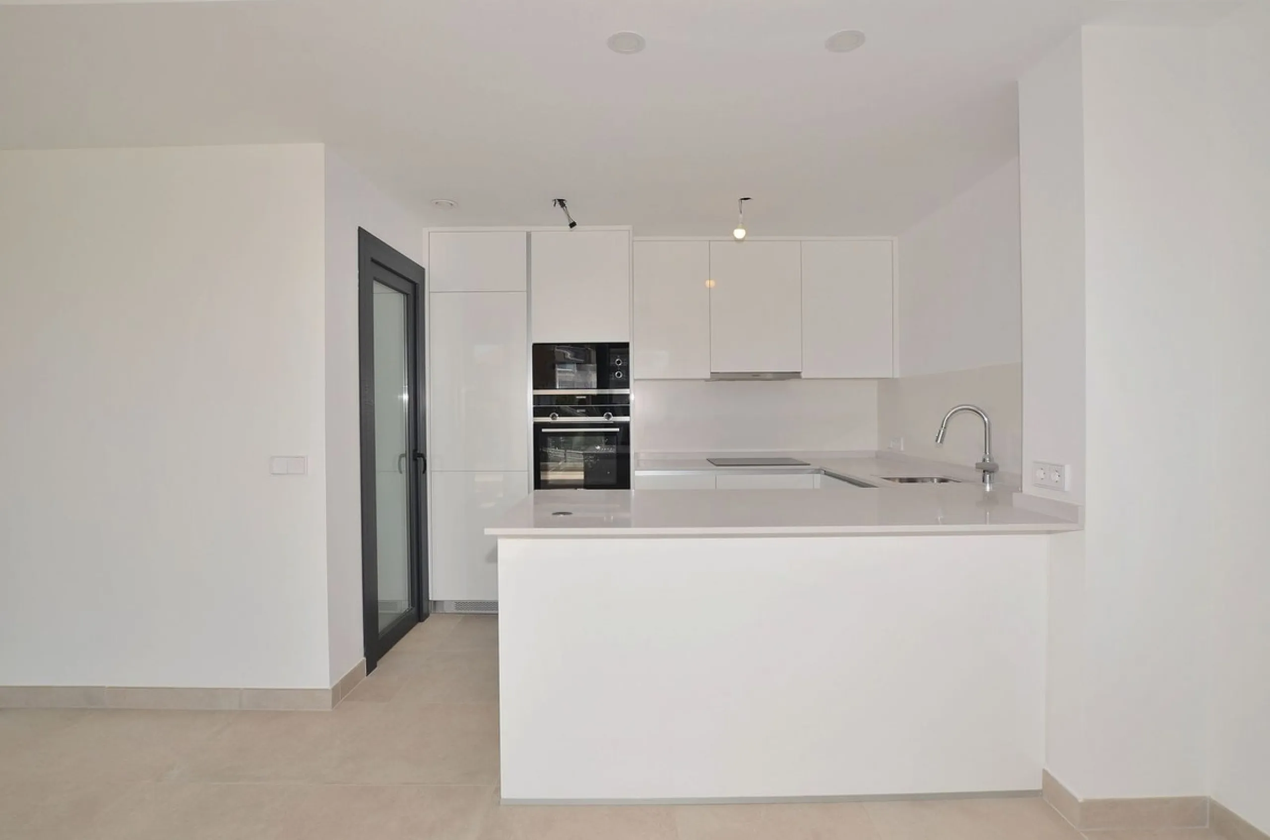 BRAND NEW PENTHOUSE with stunning SEA VIEWS in Higuerón!