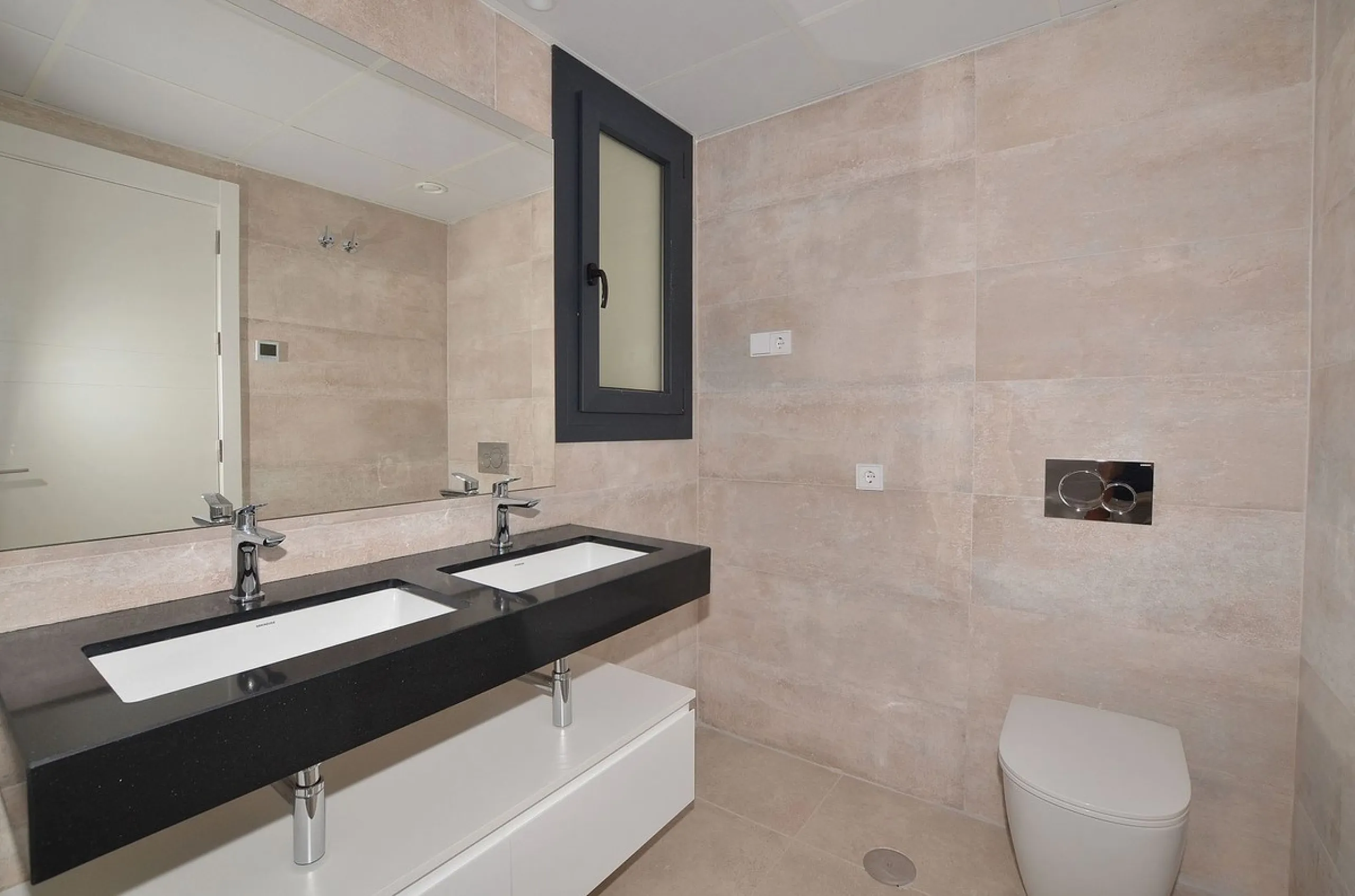 BRAND NEW PENTHOUSE with stunning SEA VIEWS in Higuerón!
