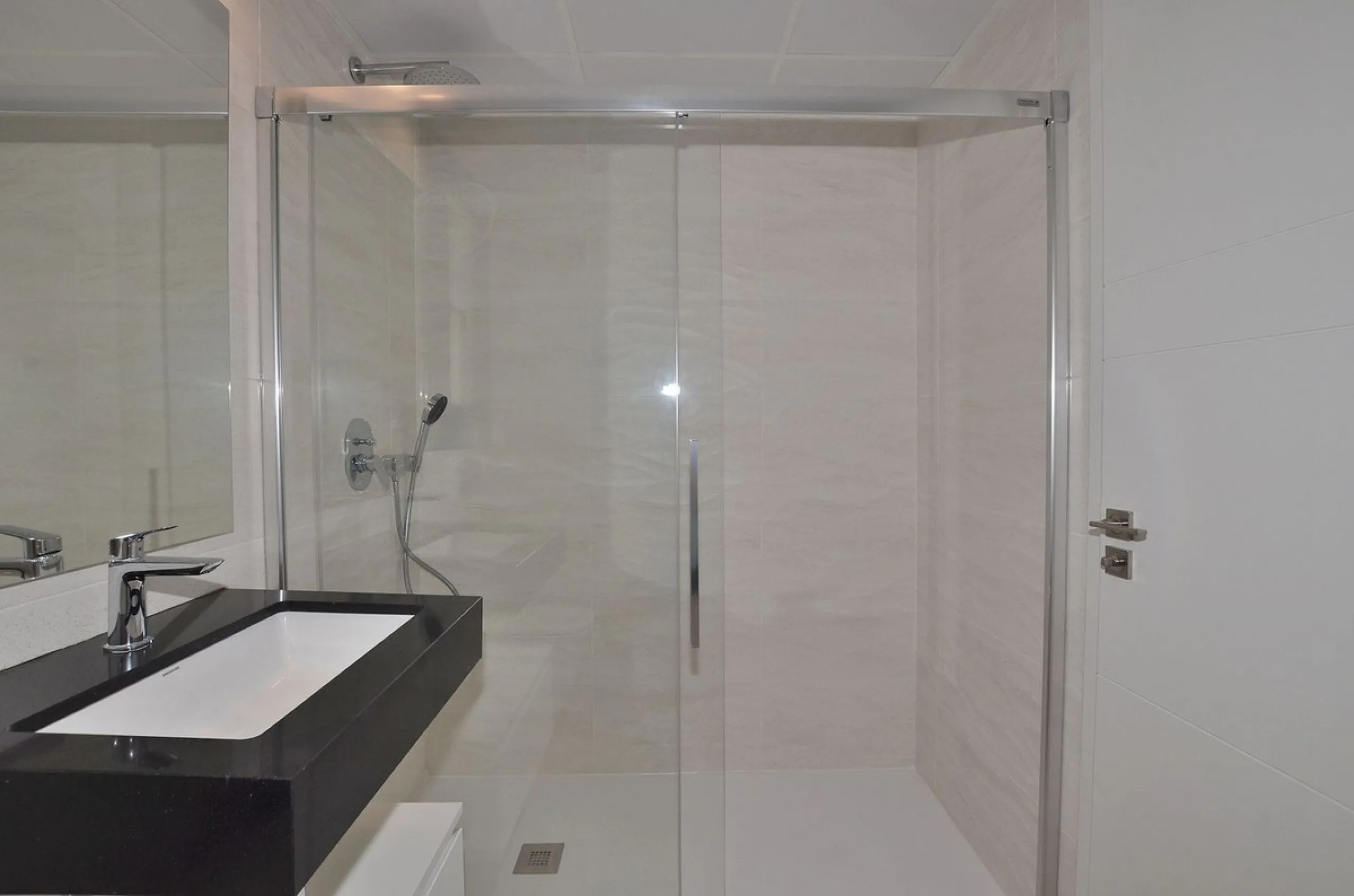 BRAND NEW PENTHOUSE with stunning SEA VIEWS in Higuerón!