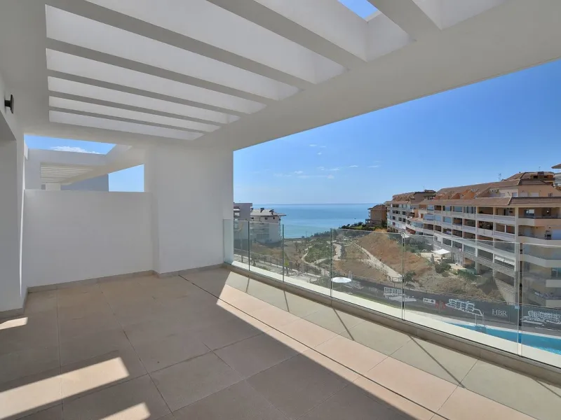 BRAND NEW PENTHOUSE with stunning SEA VIEWS in Higuerón!