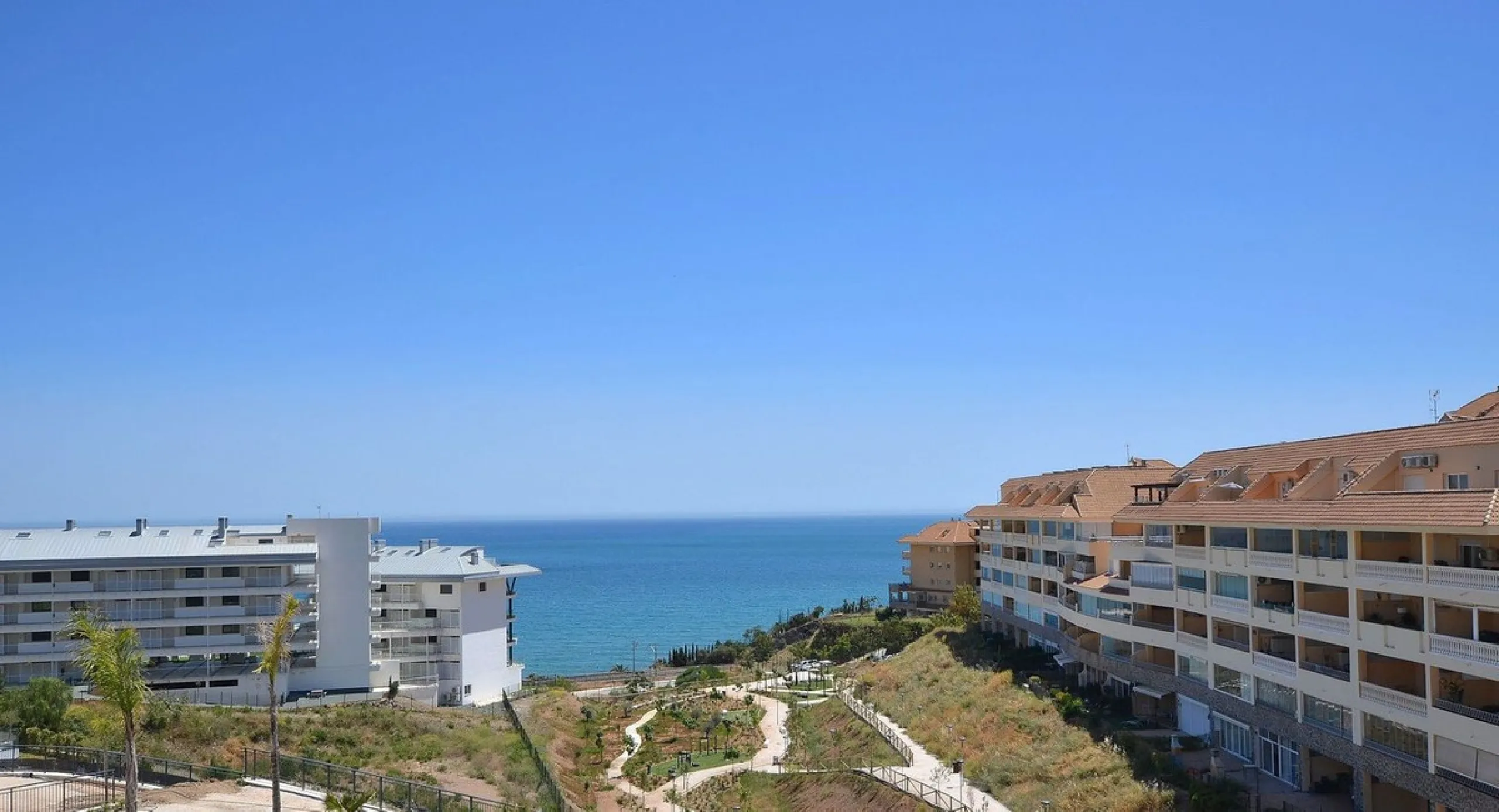 BRAND NEW PENTHOUSE with stunning SEA VIEWS in Higuerón!