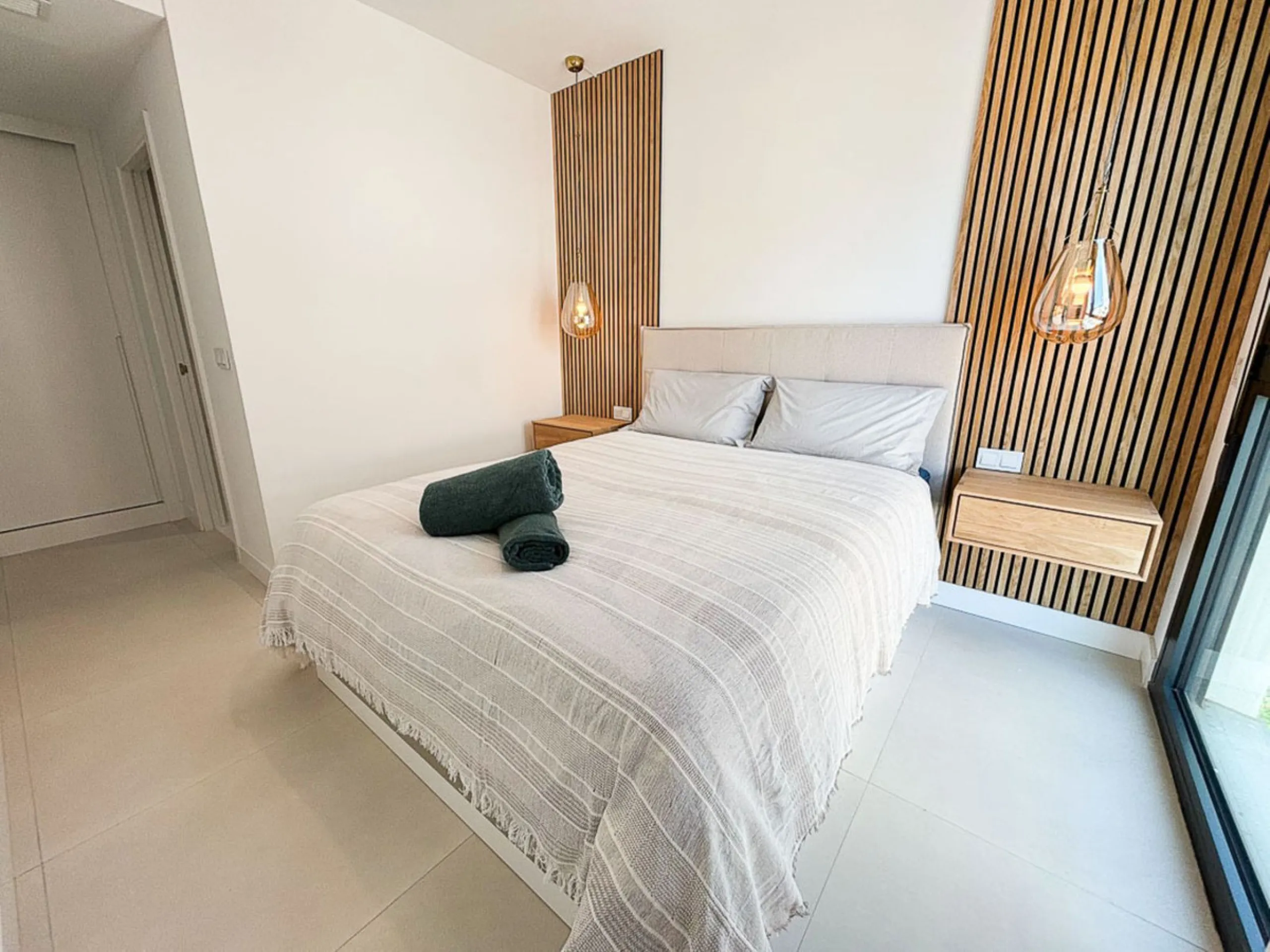 Apartment - Middle Floor Apartment в продаже в Fuengirola, Málaga. В доме 3 спален и 2 ванных комнат. Площадь дома 127 м²