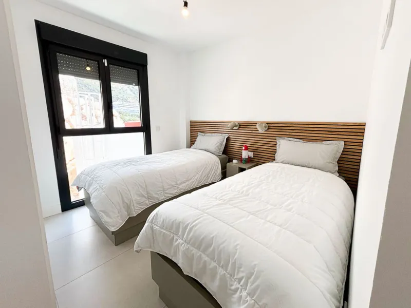 Apartment - Middle Floor Apartment в продаже в Fuengirola, Málaga. В доме 3 спален и 2 ванных комнат. Площадь дома 127 м²