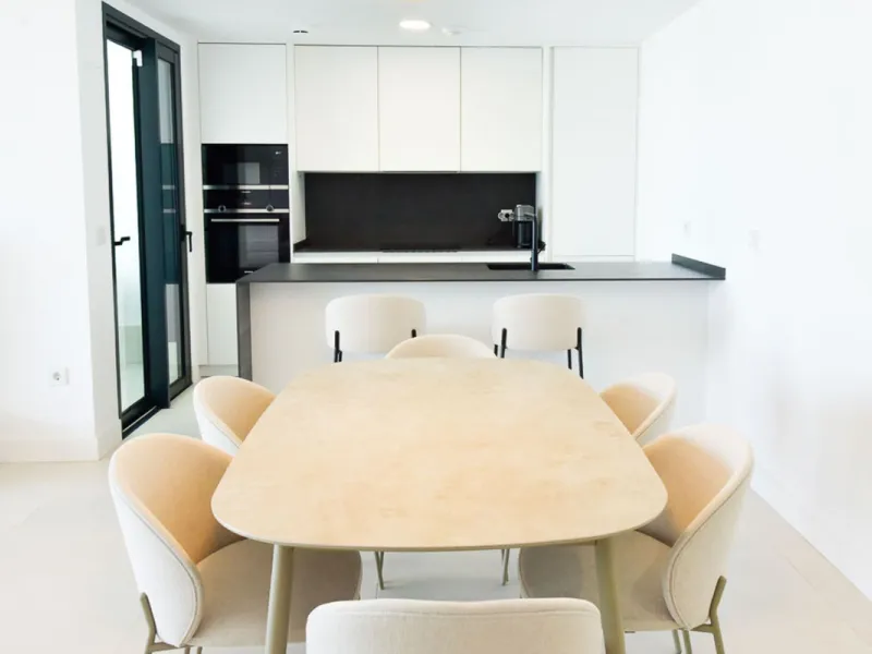 Apartment - Middle Floor Apartment в продаже в Fuengirola, Málaga. В доме 3 спален и 2 ванных комнат. Площадь дома 127 м²