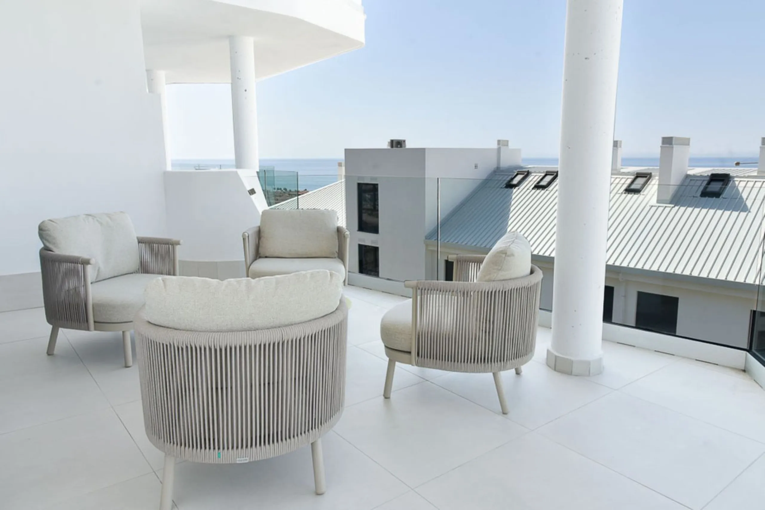 Apartment - Middle Floor Apartment в продаже в Fuengirola, Málaga. В доме 3 спален и 2 ванных комнат. Площадь дома 127 м²