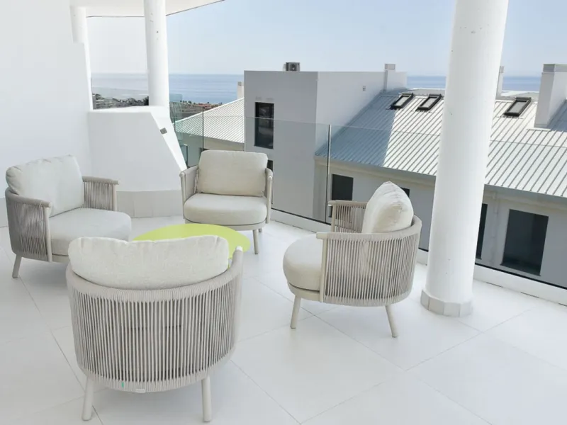 Apartment - Middle Floor Apartment в продаже в Fuengirola, Málaga. В доме 3 спален и 2 ванных комнат. Площадь дома 127 м²