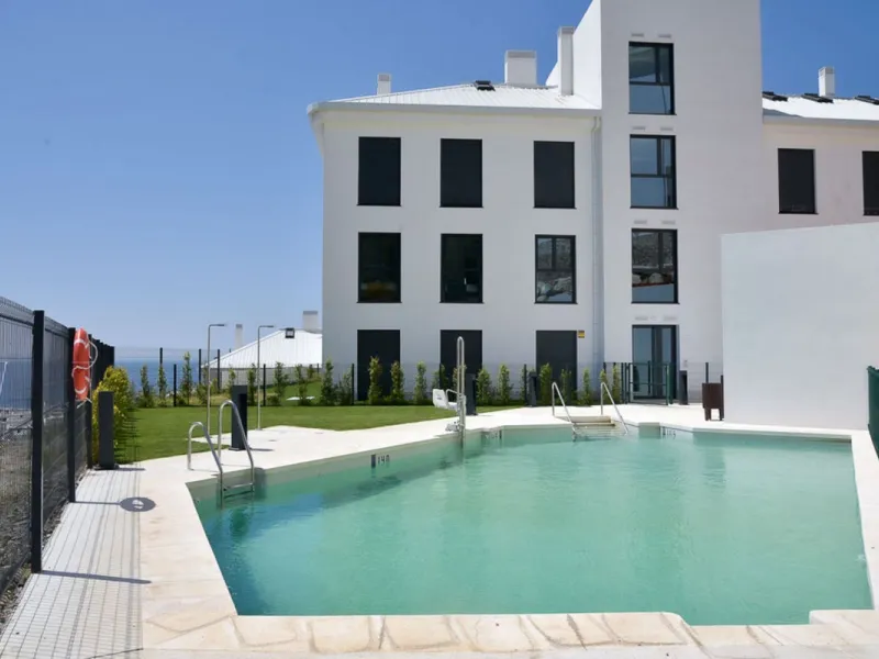 Apartment - Middle Floor Apartment в продаже в Fuengirola, Málaga. В доме 3 спален и 2 ванных комнат. Площадь дома 127 м²