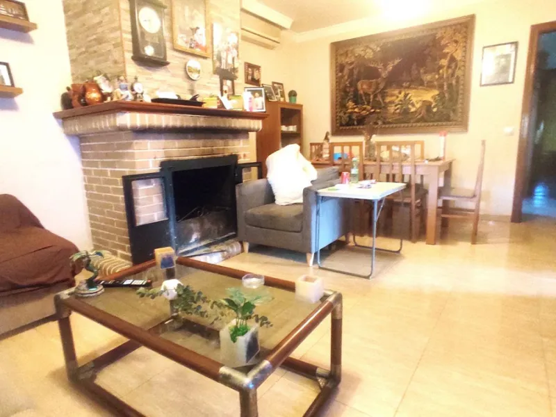 Discover the perfect balance between peaceful countryside living and a vibrant coastal lifestyle with this charming finca, ideally located just 10 minutes by car from the lively coastal town of La Cala de Mijas, one of the most sought-after areas on the C