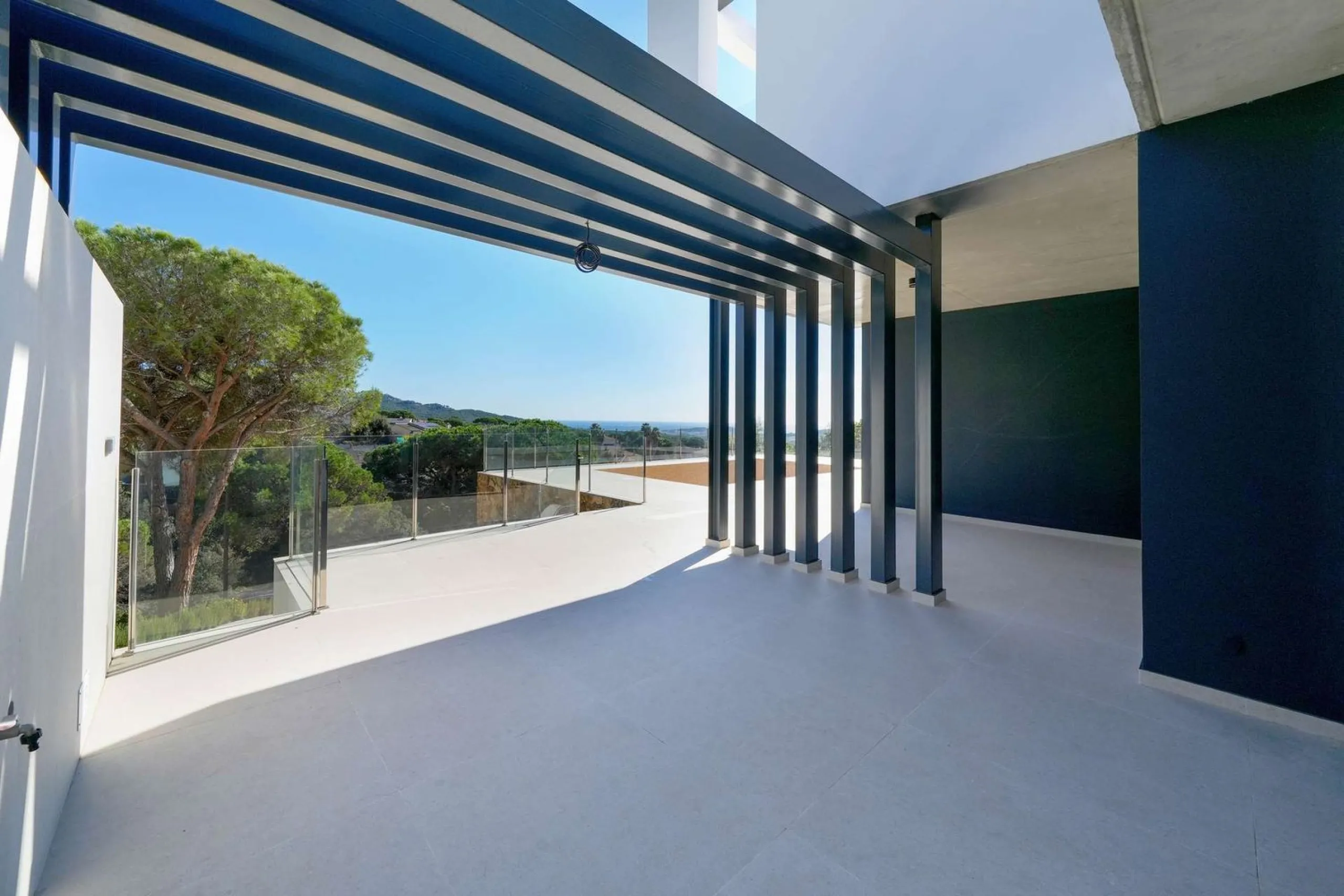 Modern and bright villa with sea views in Els Pinars, Lloret de Mar