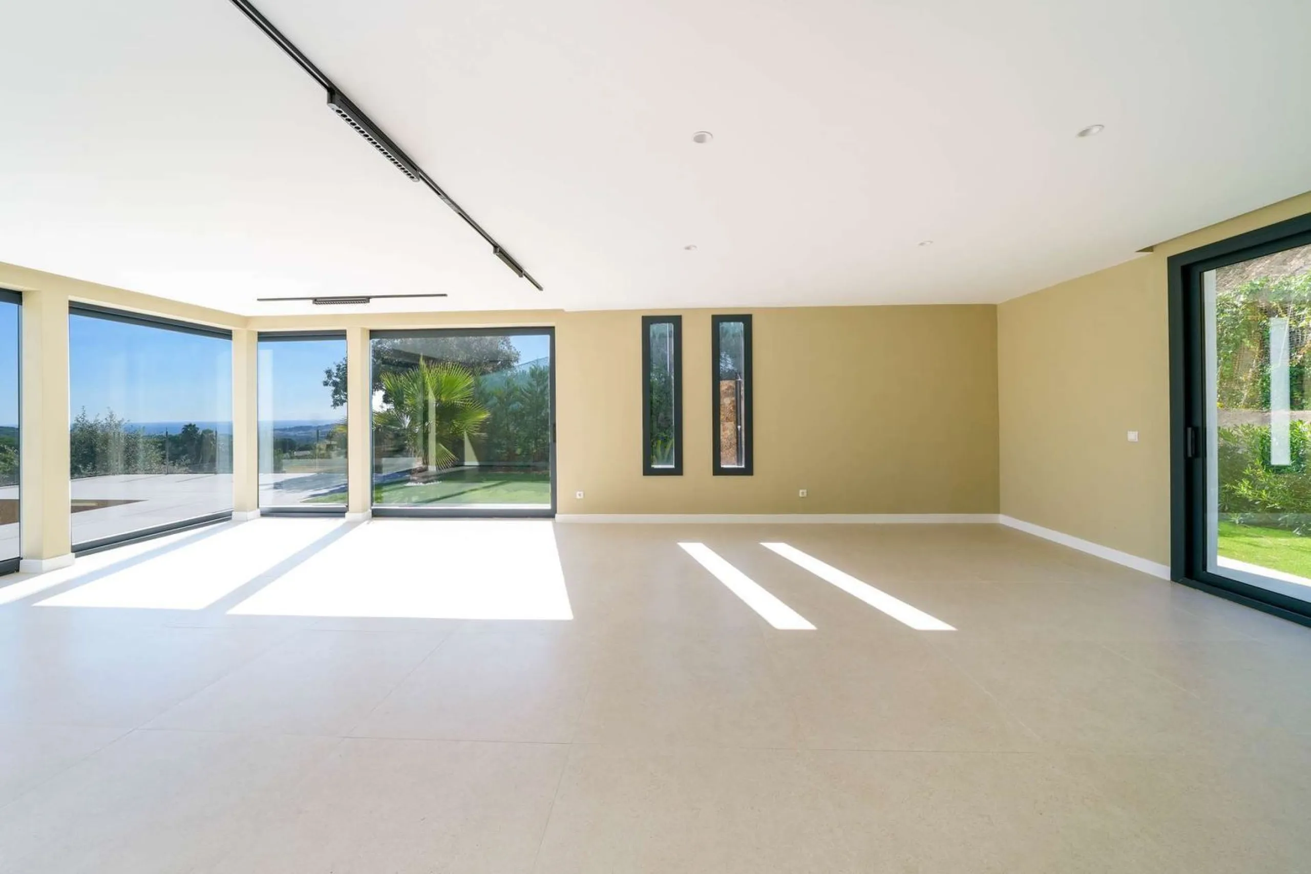 Modern and bright villa with sea views in Els Pinars, Lloret de Mar