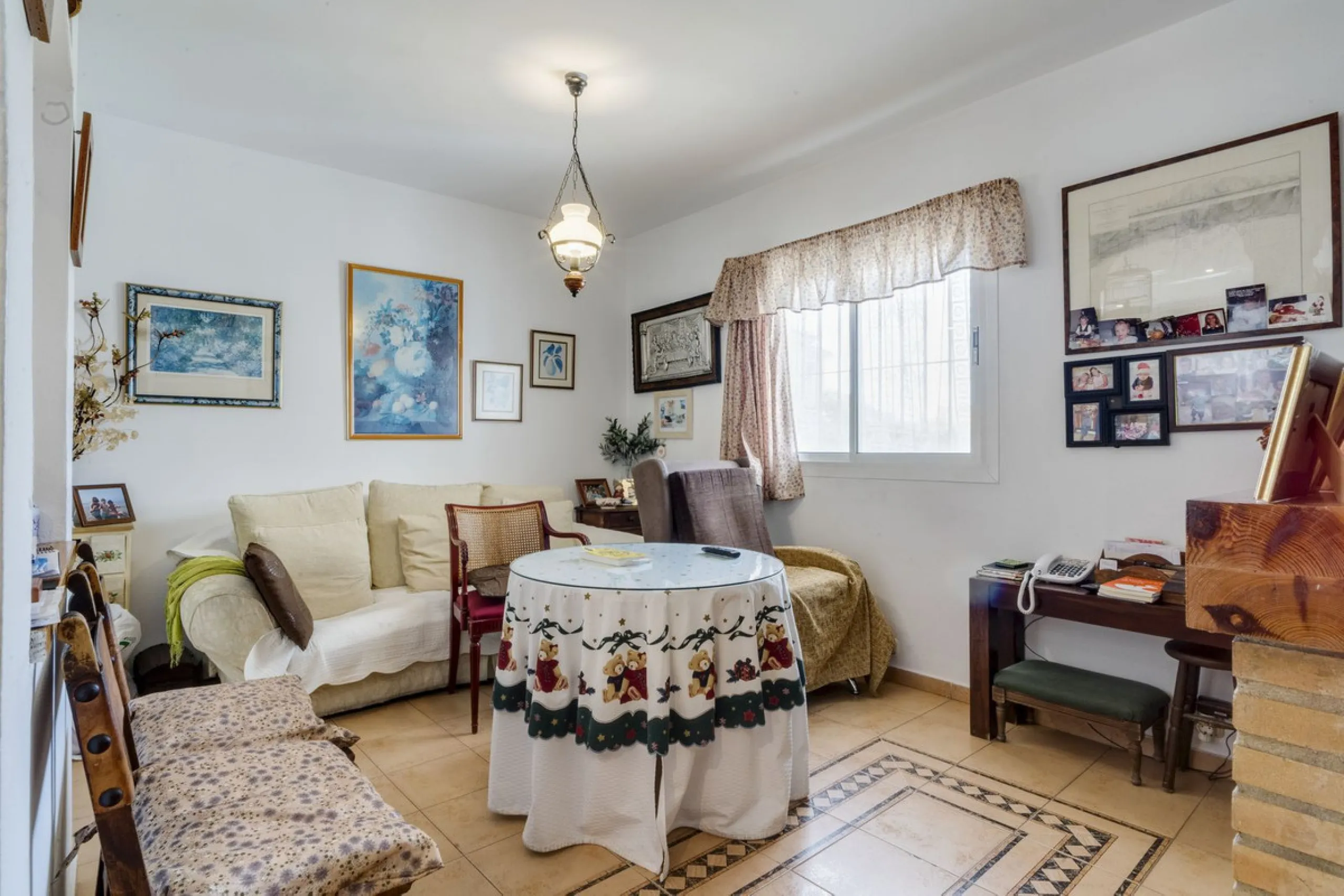 Villa in Central Marbella  fantastic reform project. – Incredible Potential.