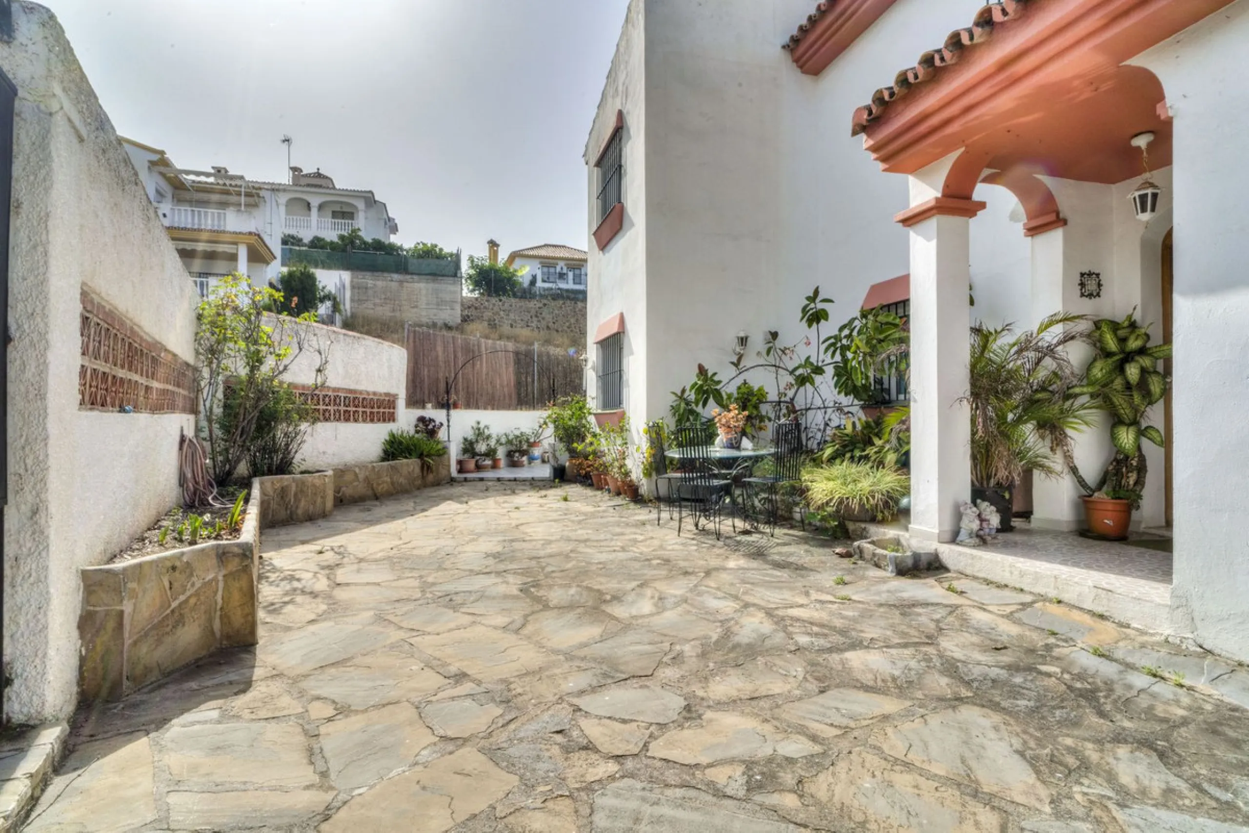 Villa in Central Marbella  fantastic reform project. – Incredible Potential.
