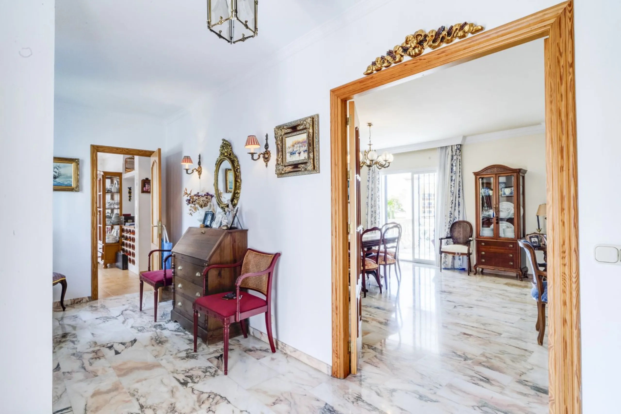 Villa in Central Marbella  fantastic reform project. – Incredible Potential.