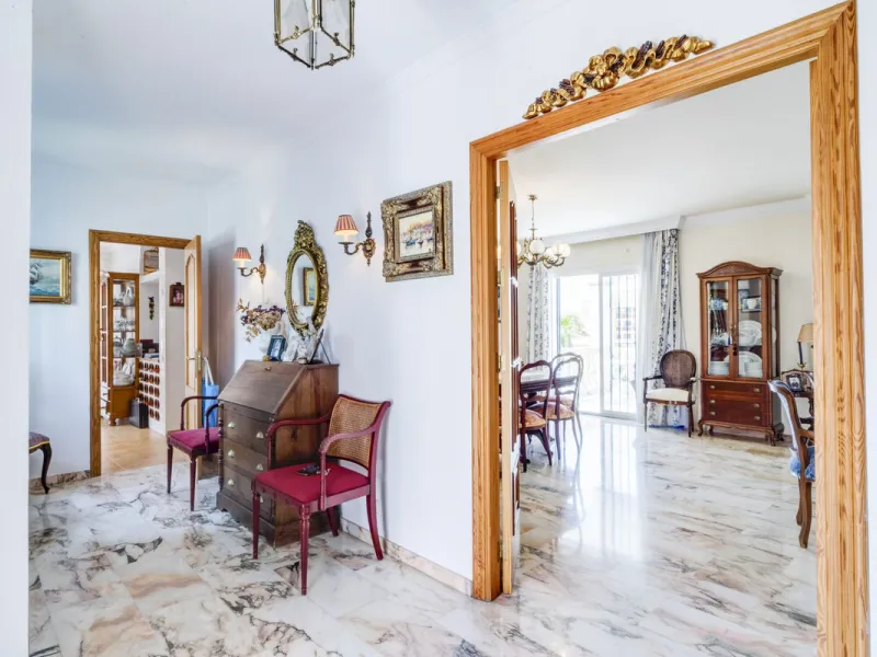 Villa in Central Marbella  fantastic reform project. – Incredible Potential.